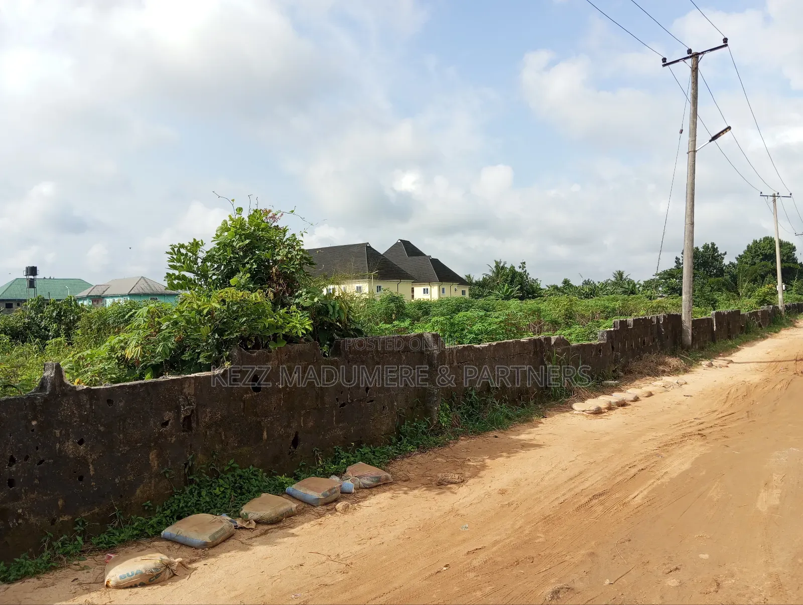 For Sale: 151⁄2 Plots at C4I Junction, Off Int'l Airport Rd