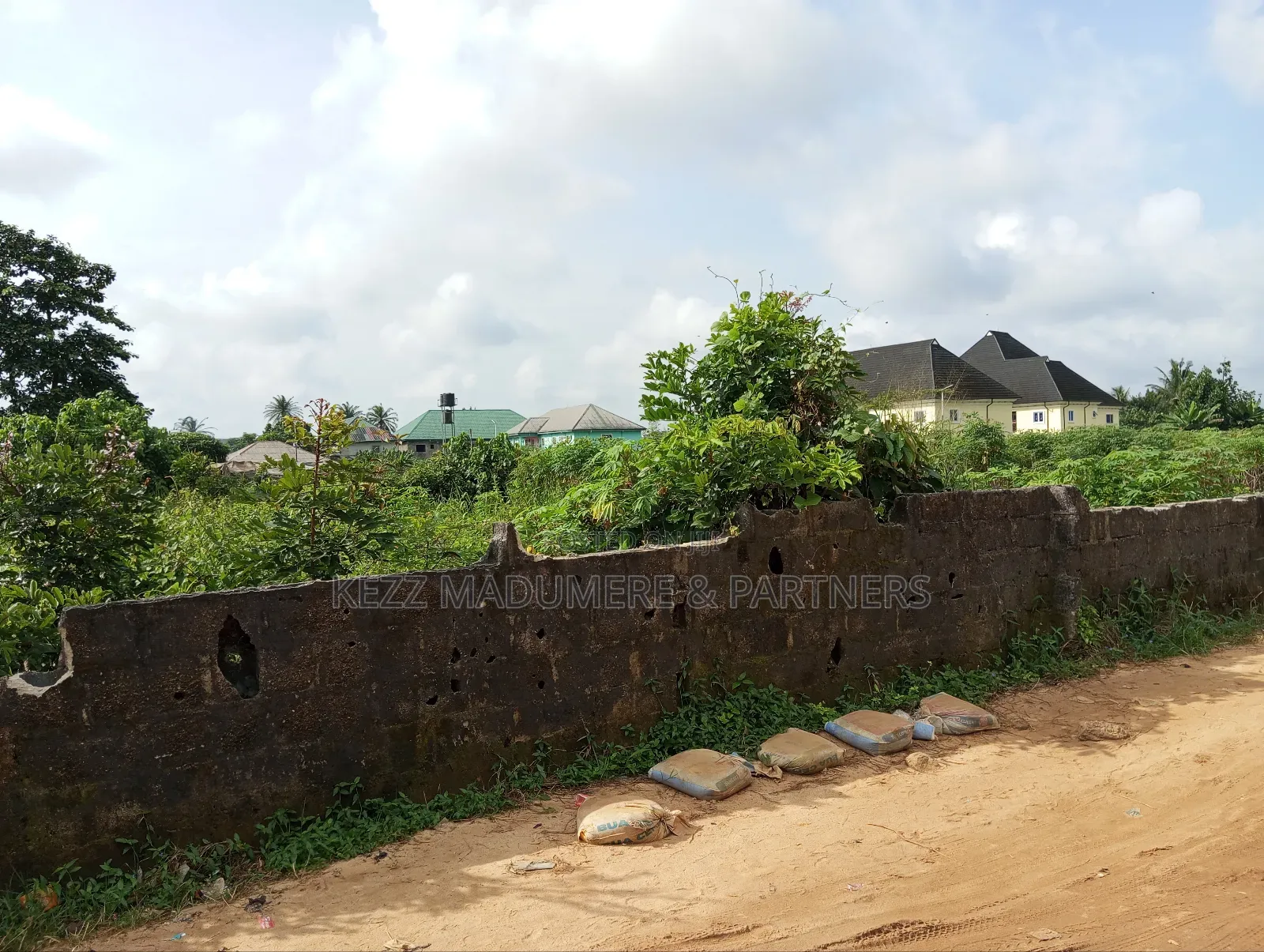 For Sale: 151⁄2 Plots at C4I Junction, Off Int'l Airport Rd