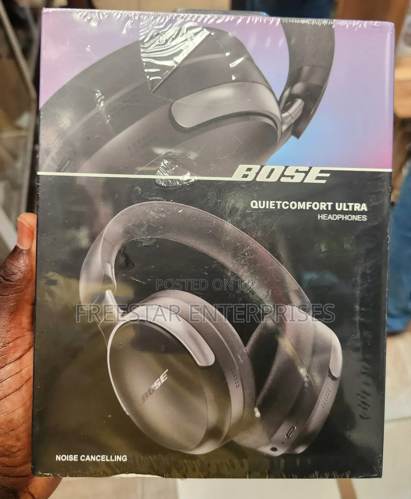 BOSE Qiet Comfort Wireless Headphone. BOSE Bluetooth.