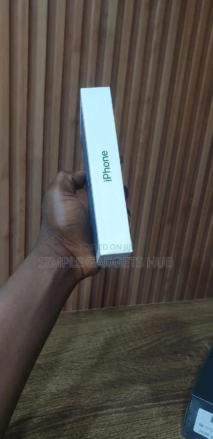 New Apple iPhone 13 128 GB
