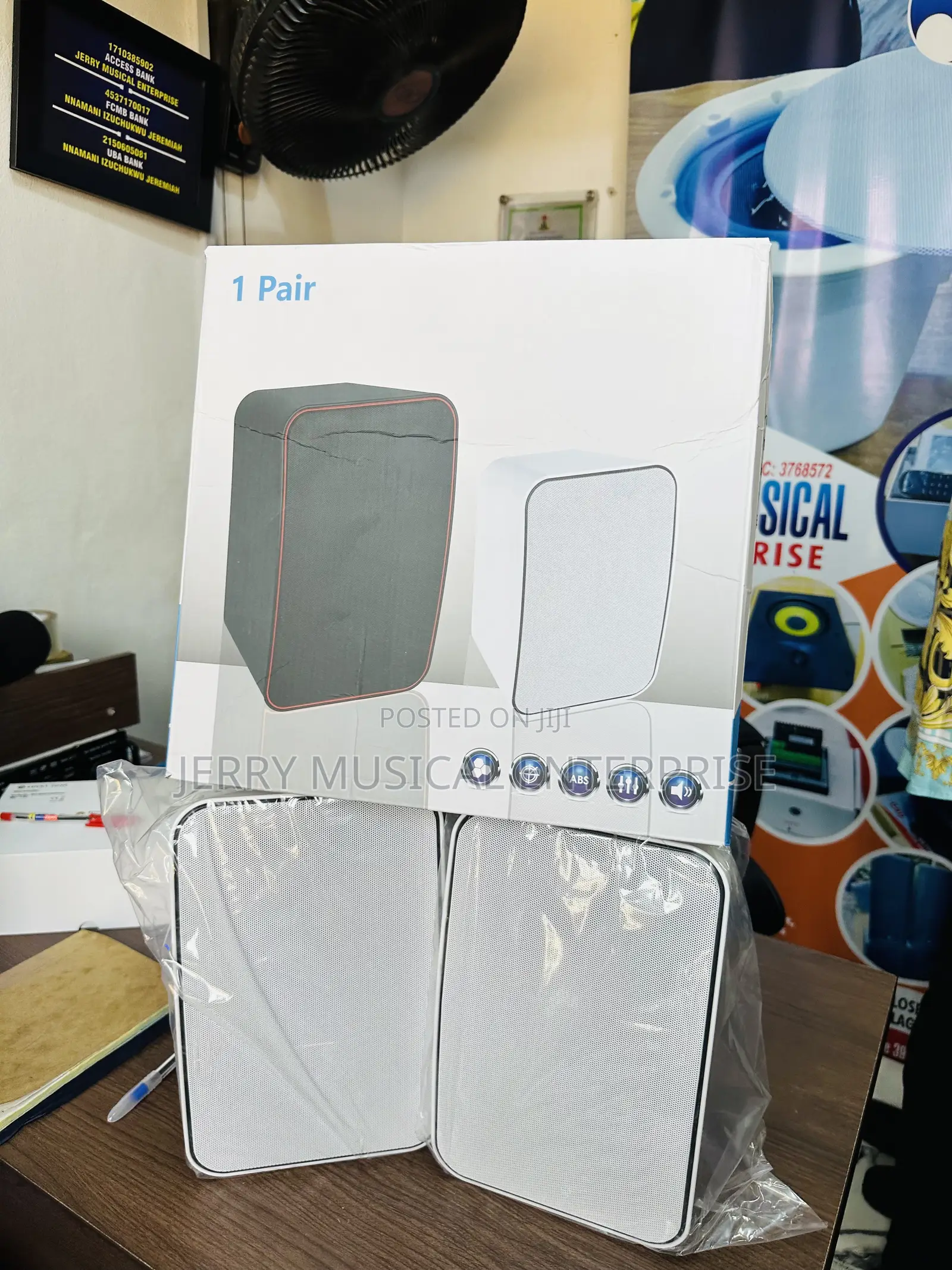 Outdoor/Indoor Speakers for Bar/Restaurants