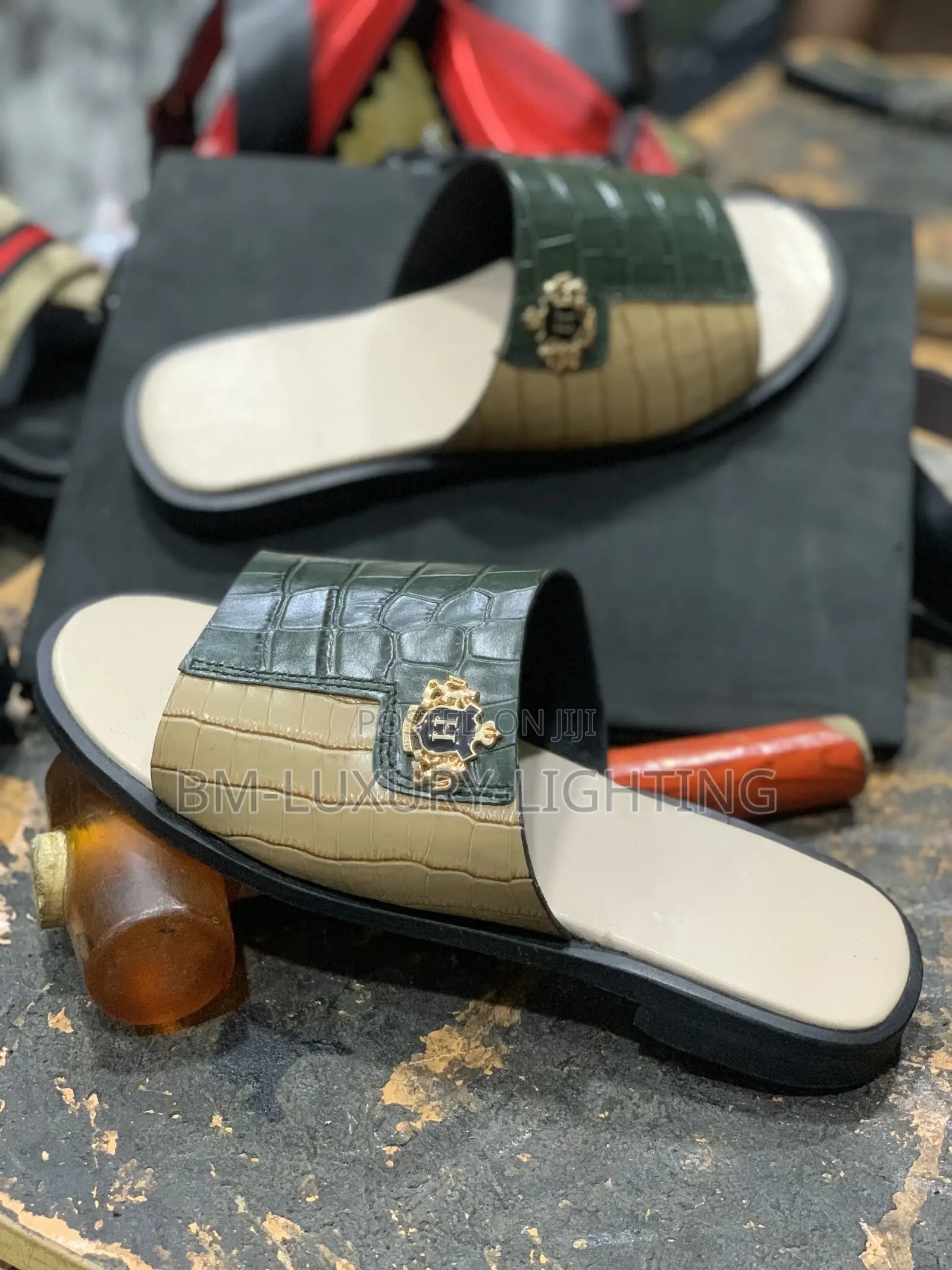 Simple Mens Designed Footwear