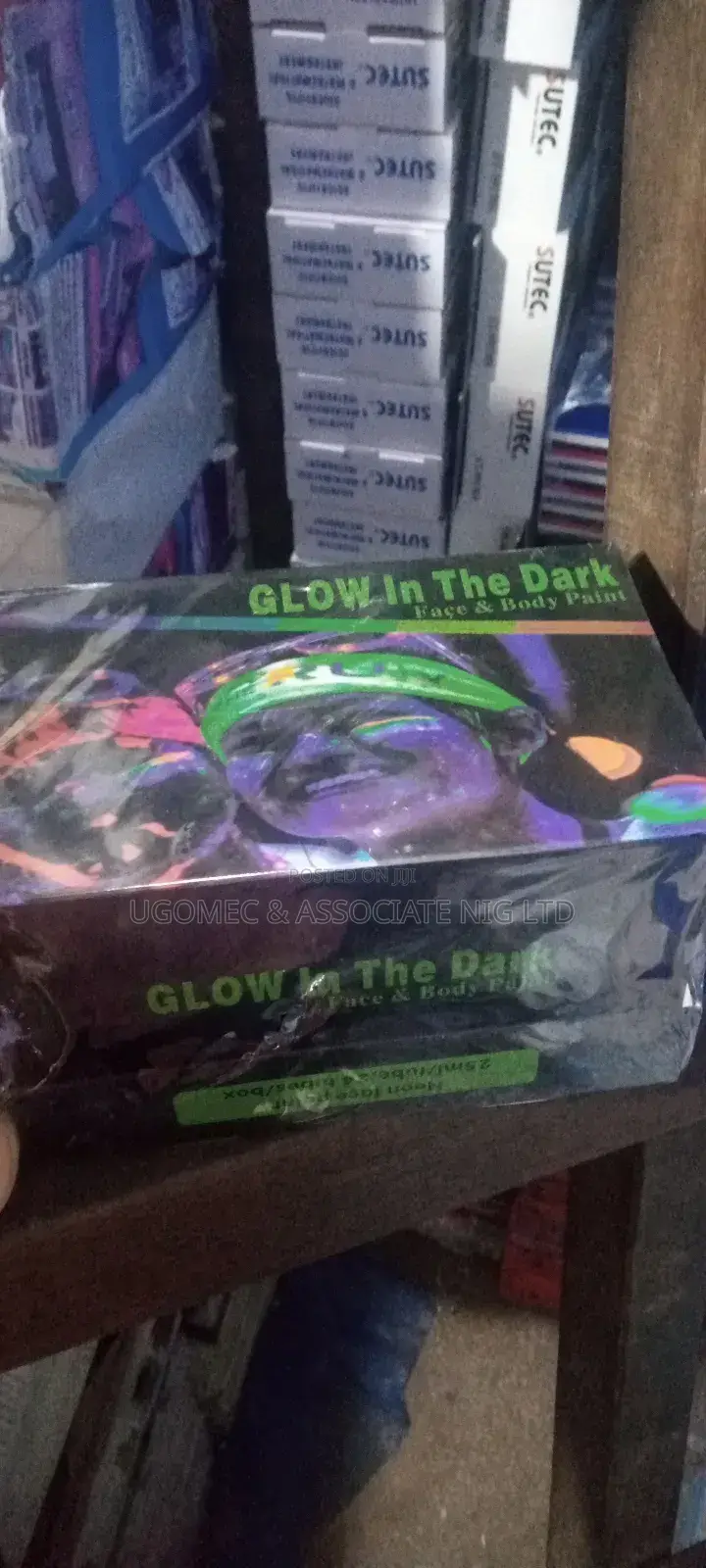 Glow in Dark Paints. Body and Face