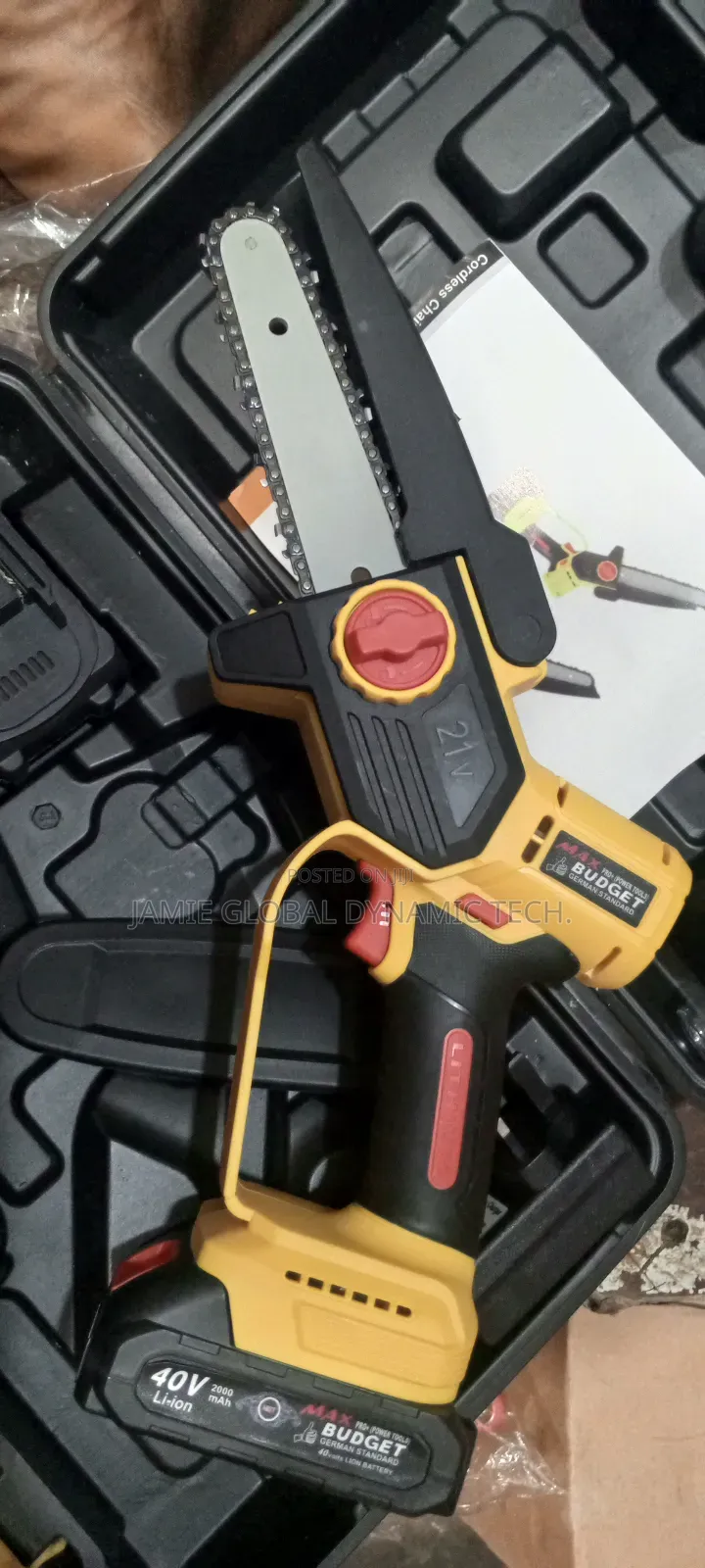 6" Rechargeable Chainsaw