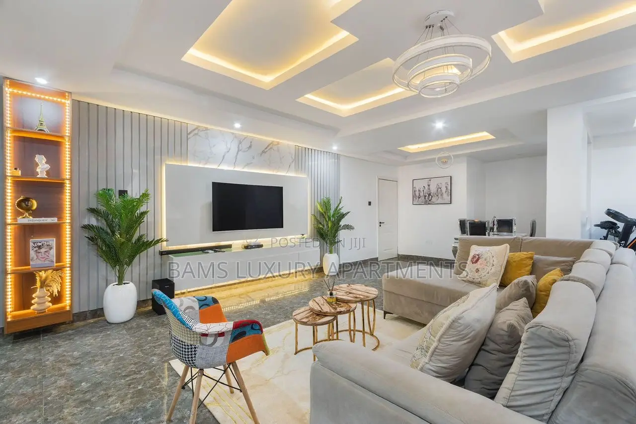 3 Bed + 3.5 Bath With Swimming Pool and Snooker Table