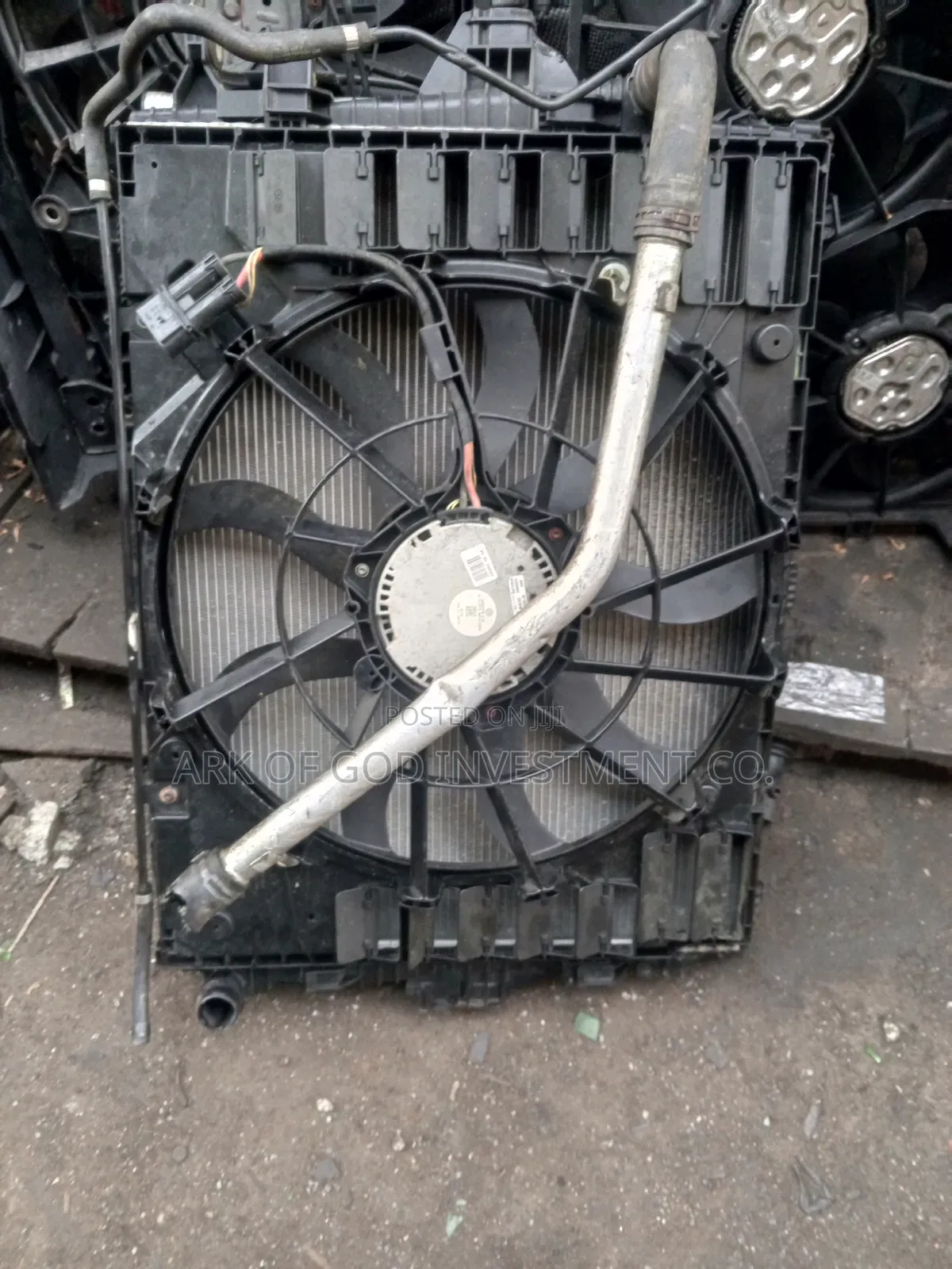 Radiator, Fan and Condenser for Porsche Touareg 2012-2013