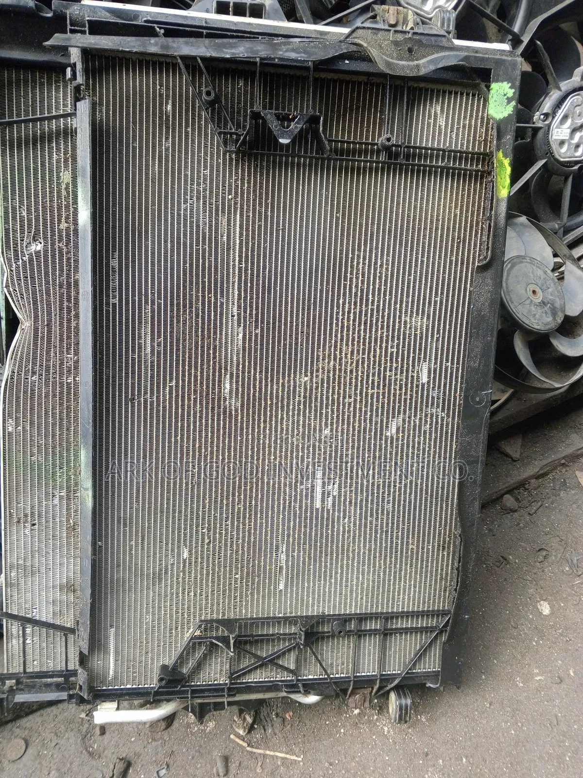 Radiator, Fan and Condenser for Porsche Touareg 2012-2013