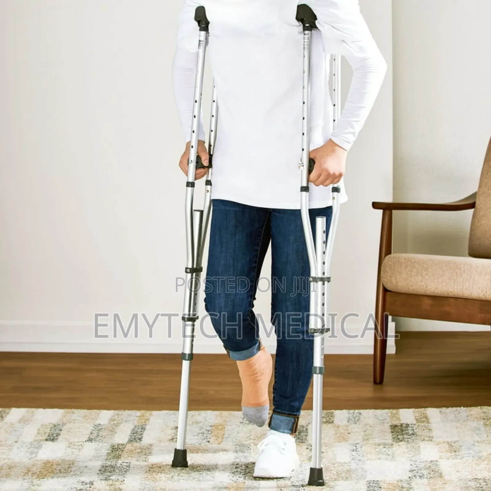 Adjustable Armpit Crutches