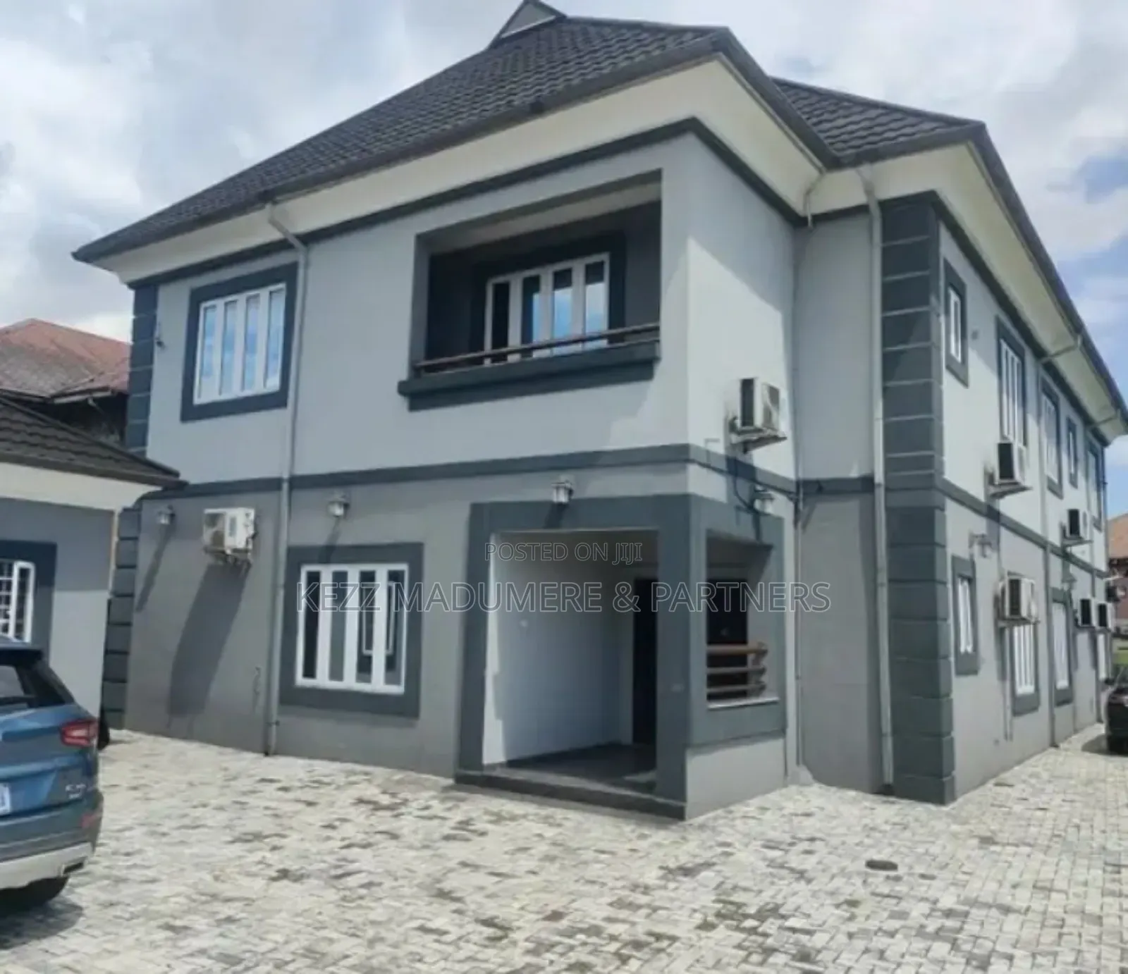 4bdrm Duplex in Off Mummy B Road, for sale