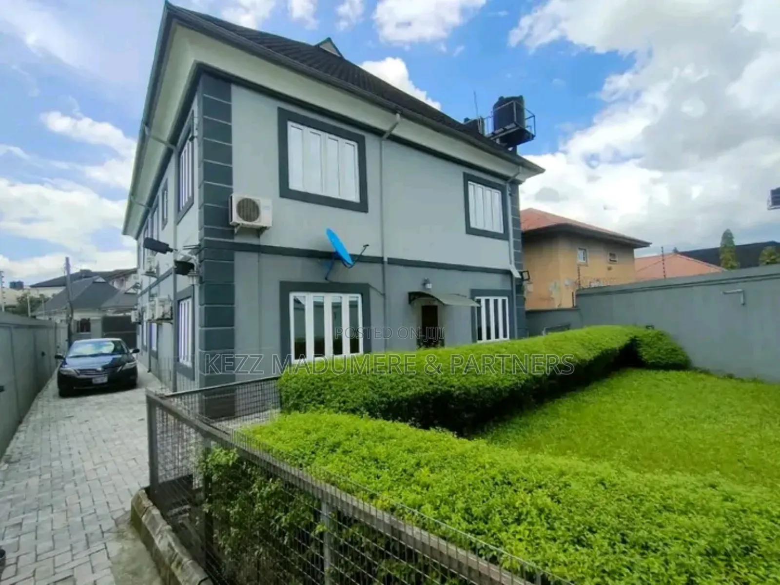 4bdrm Duplex in Off Mummy B Road, for sale