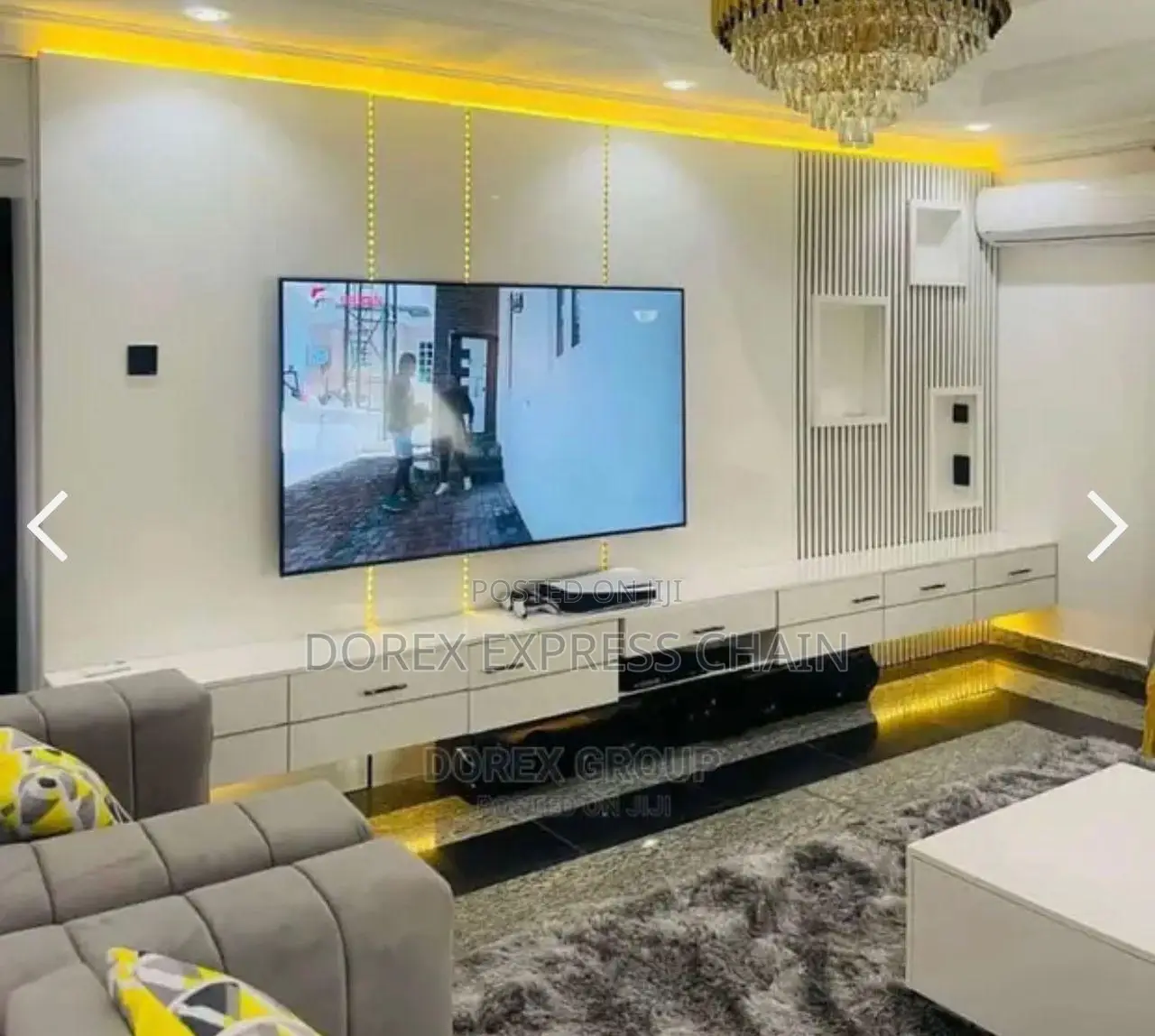 Contemporary Wooden Tv Console - Stylish Space-saving