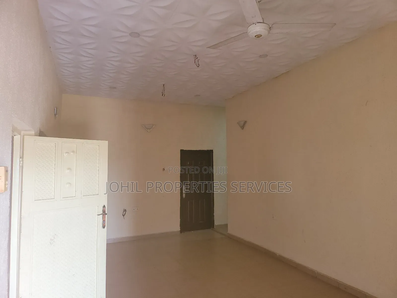 3bdrm Block of Flats in Karu for sale
