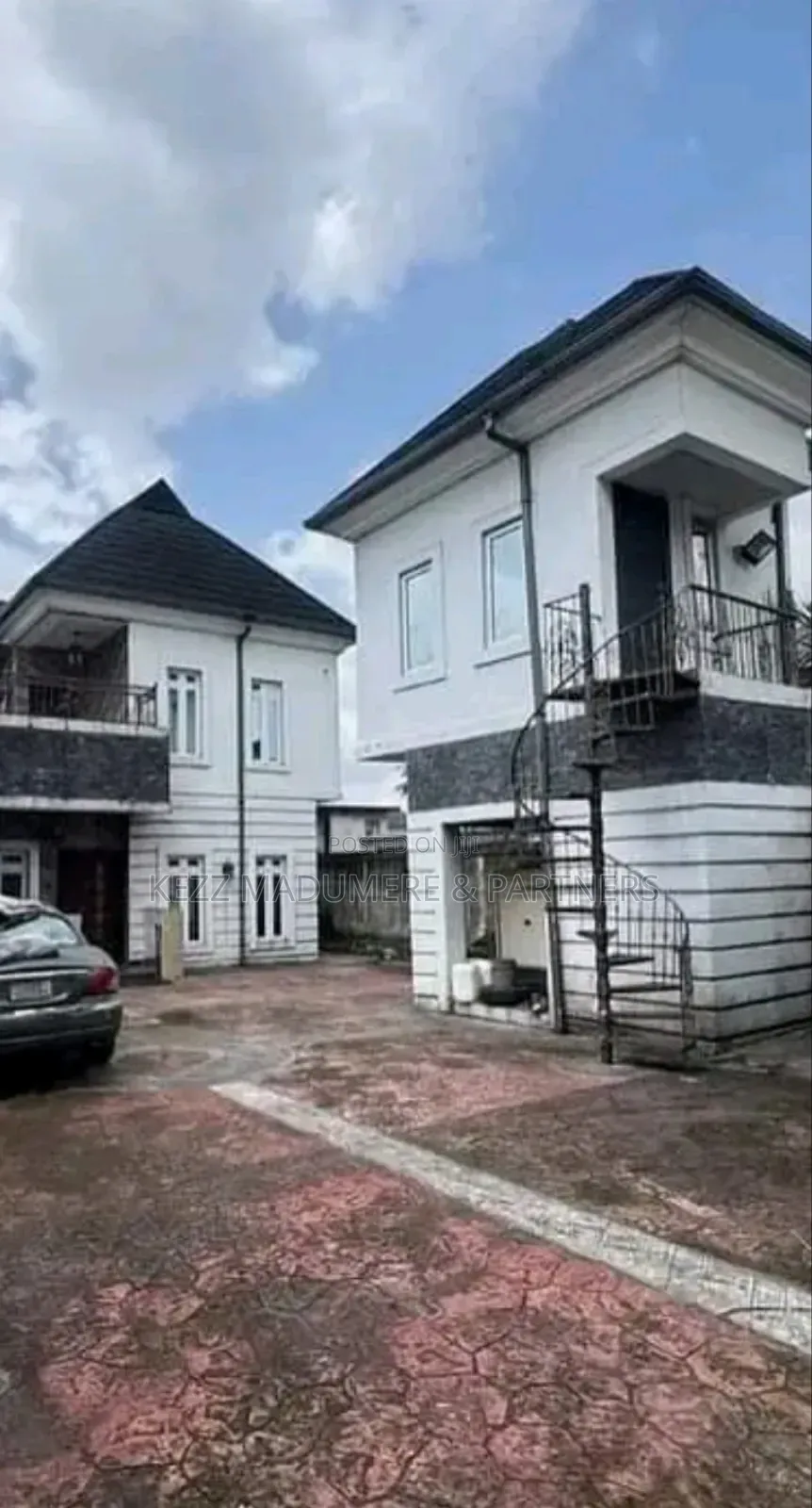 5bdrm Duplex in At Dr Peter Odili for sale