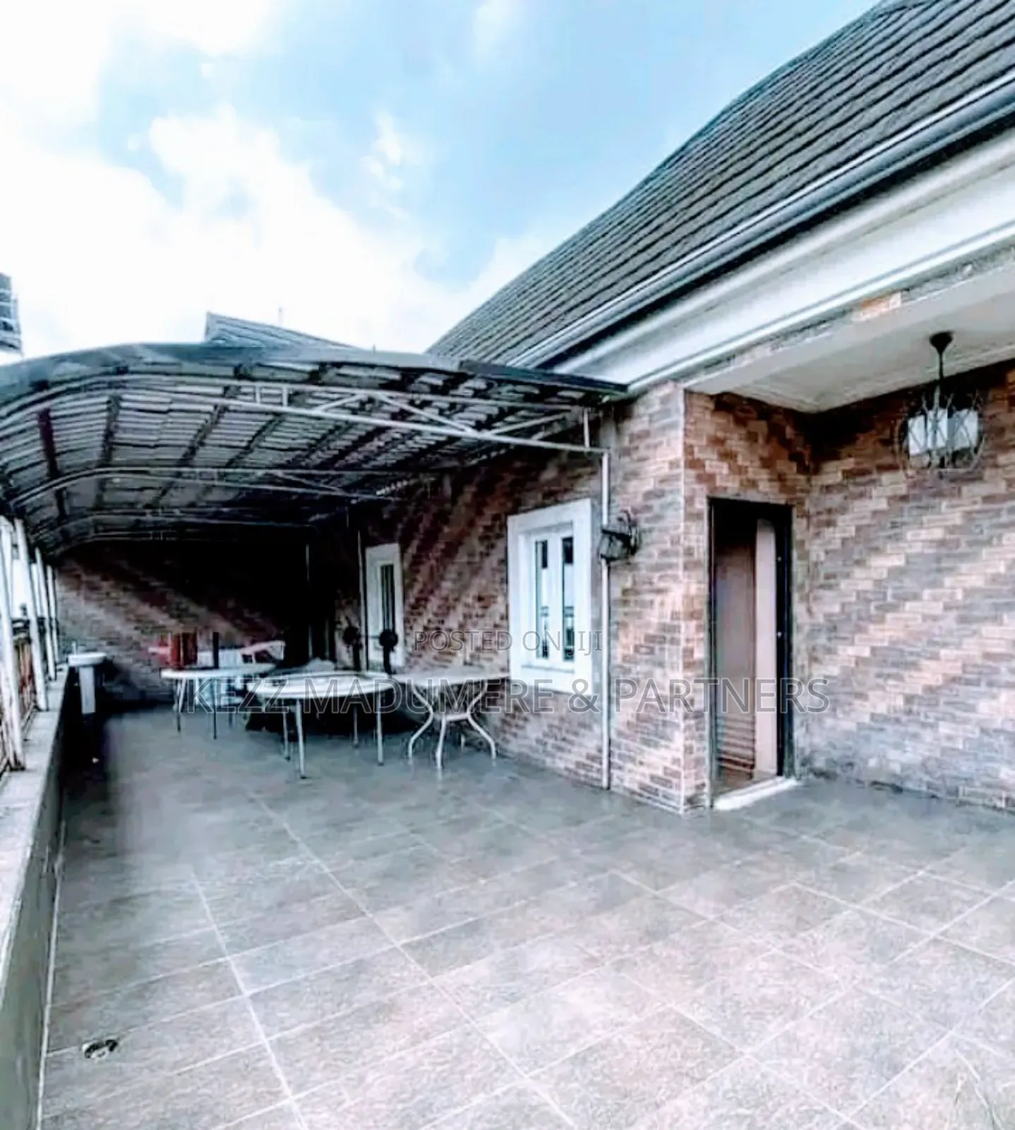 5bdrm Duplex in At Dr Peter Odili for sale