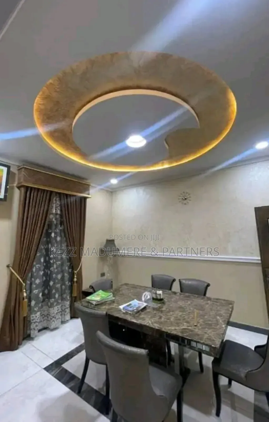 6bdrm Duplex in Off Stadium Road , for sale