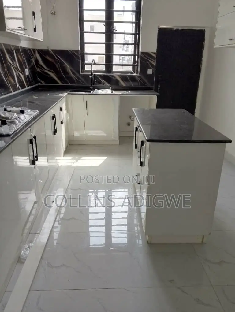 5bdrm Duplex in Secured Estate Ajah for sale