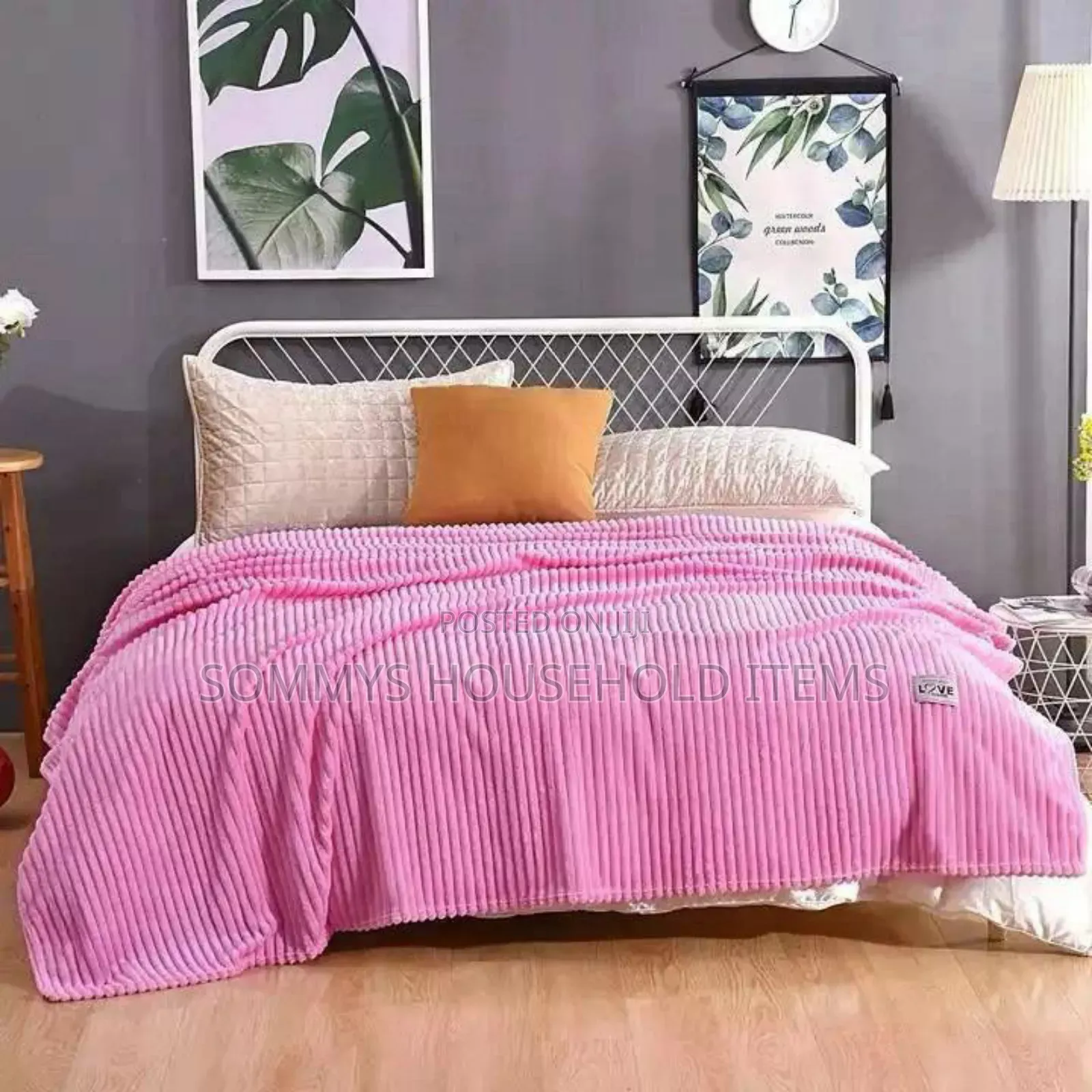 Fluffy Throw Blanket . (Fit 6by6 Bed in Size: 200x240cm)