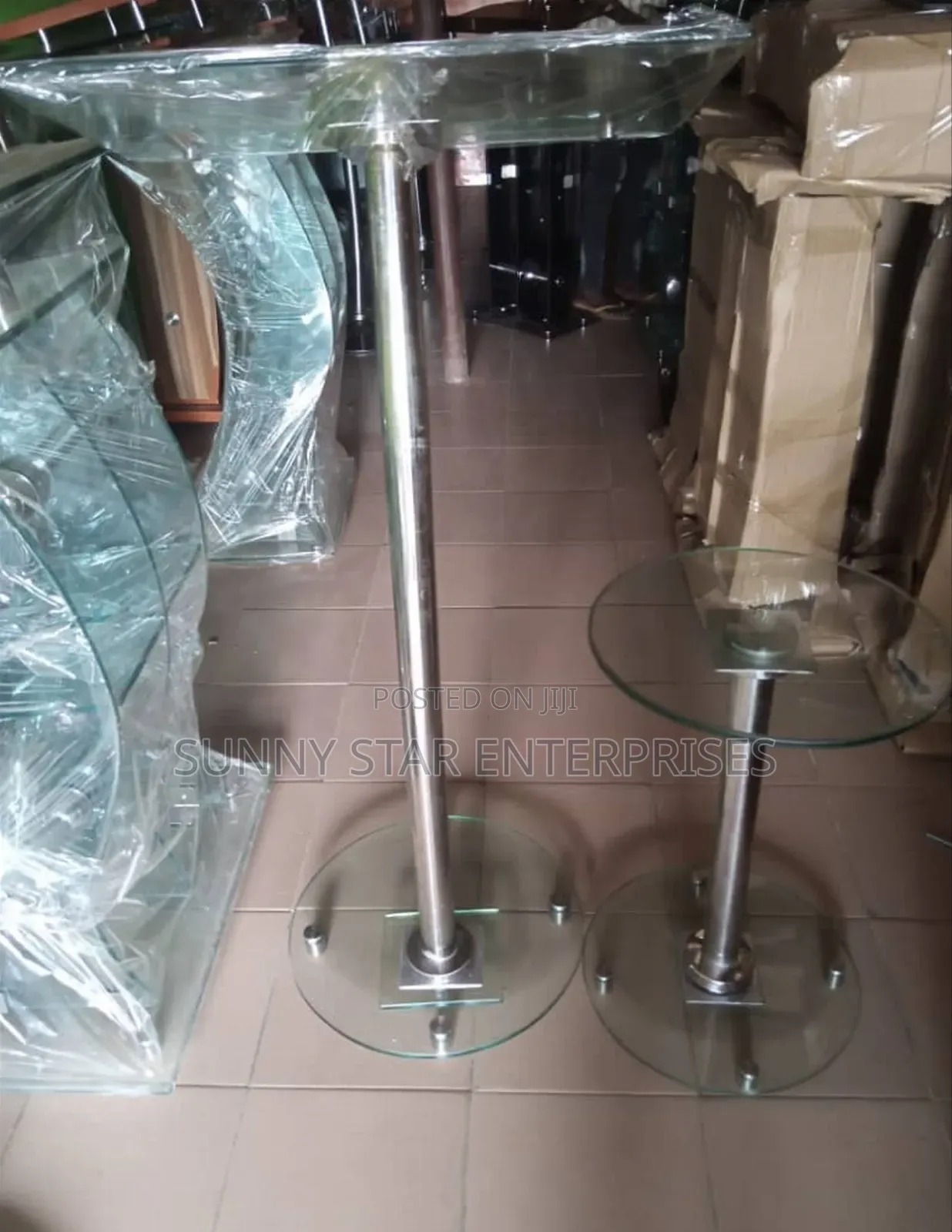 High Quality Thick Single Pole Glass Pulpit for Church