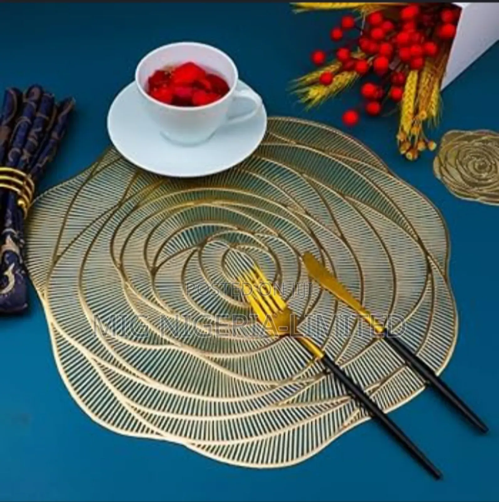 6pc Round Gold Matte Mat Table Mat