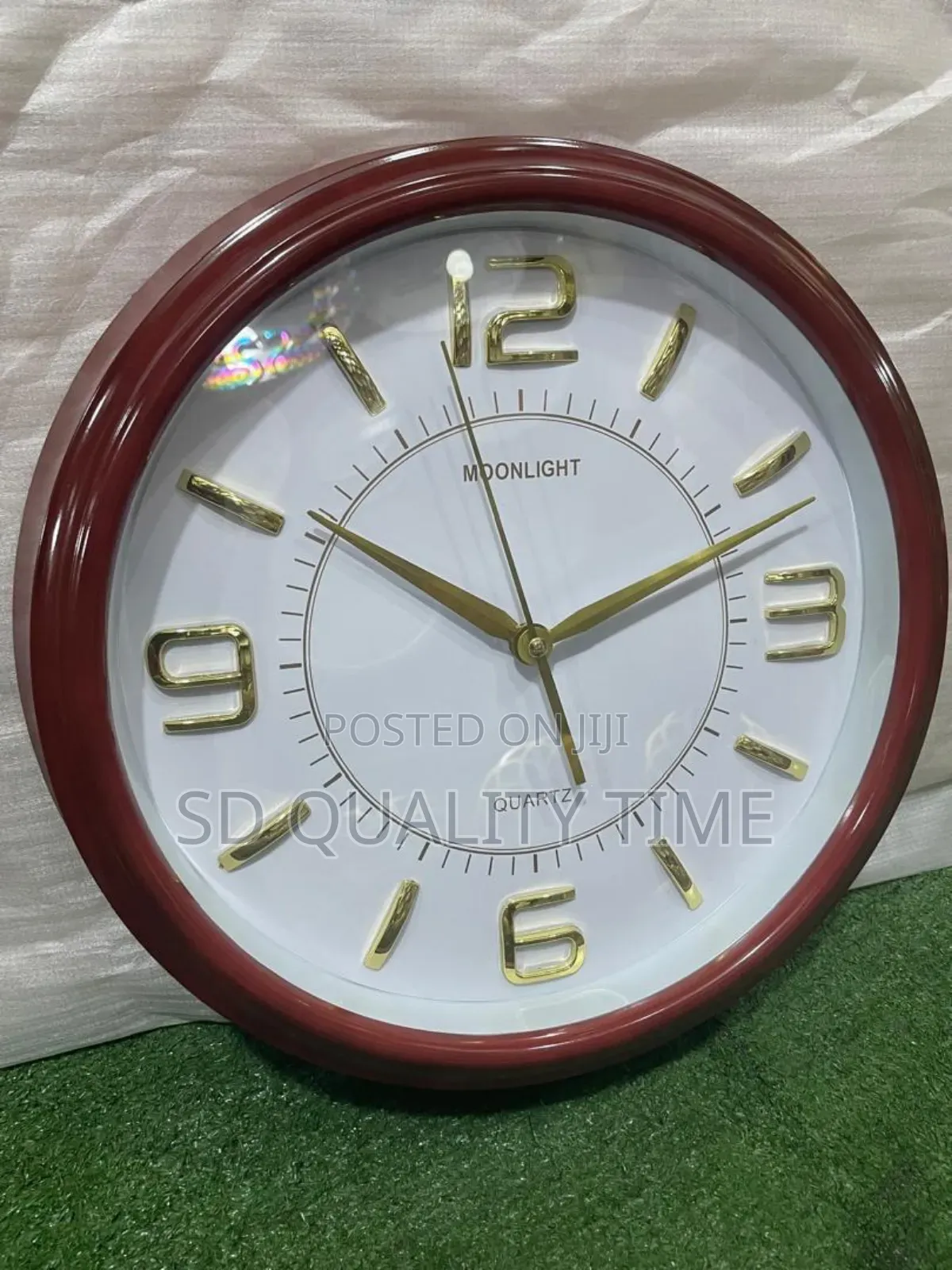 Quality Wall Hanging Vintage Decorative Clock.
