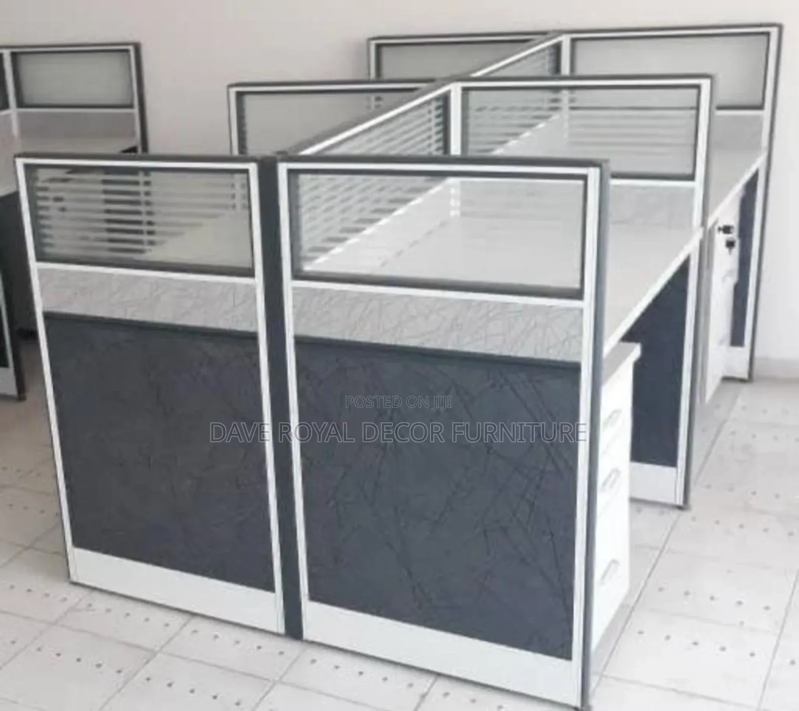 Quality Workstation by 4 Seaters