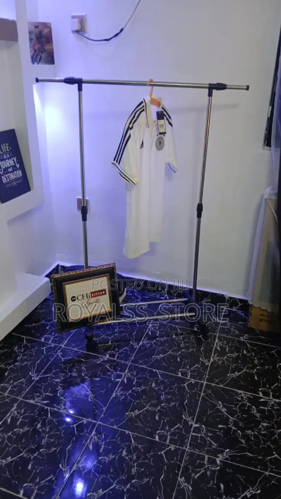 Single Pole Garments Hanger