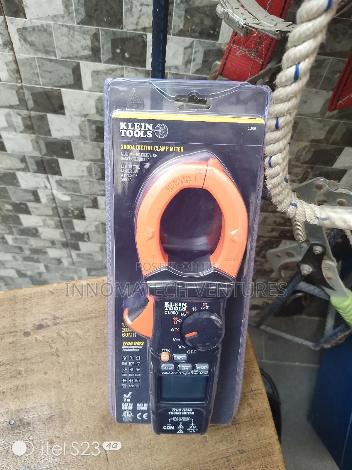 Heavy Duty Digital Clamp Meter