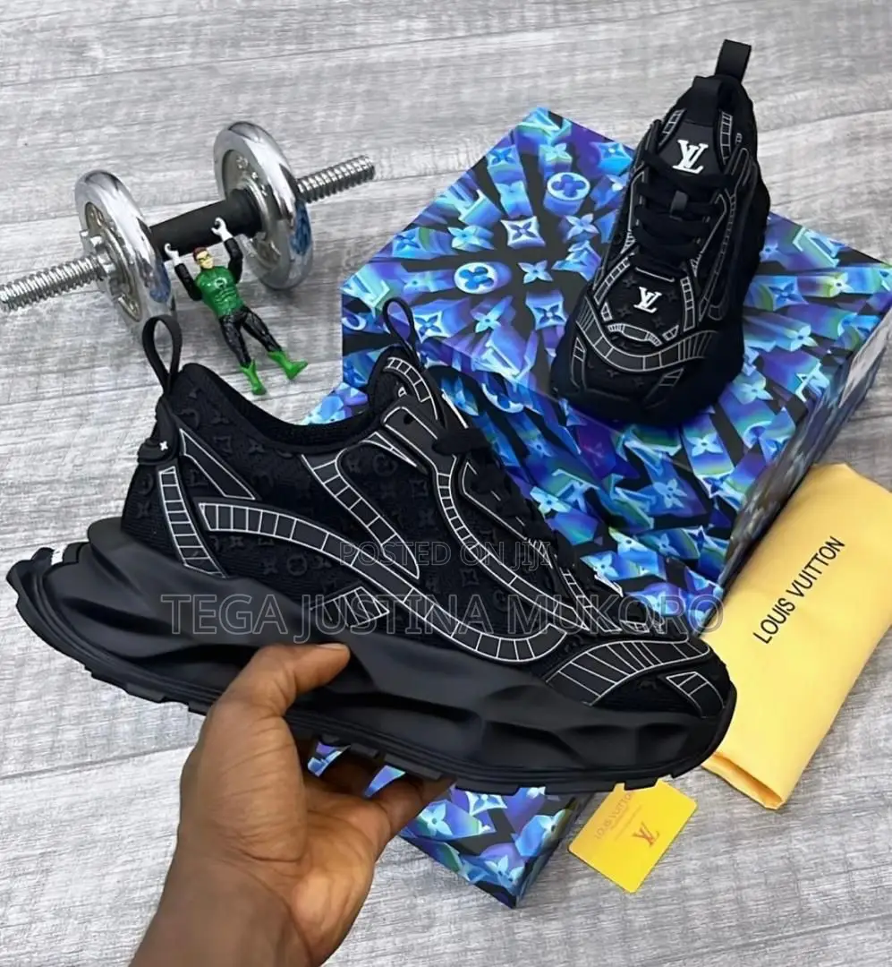 High Quality Louis Vuitton Unisex Footwear
