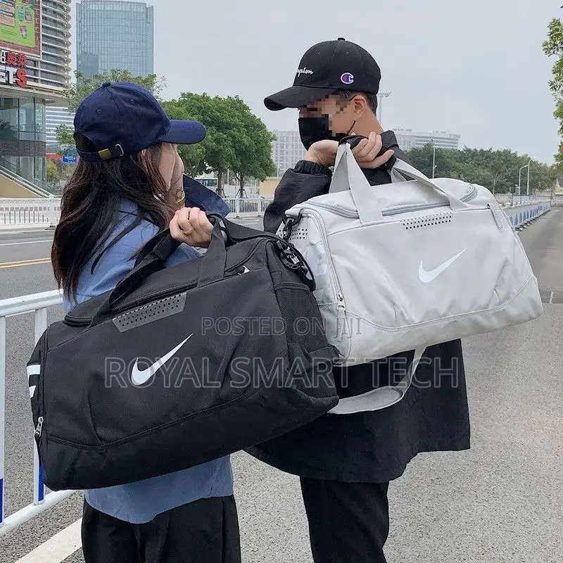 Traveling Bag