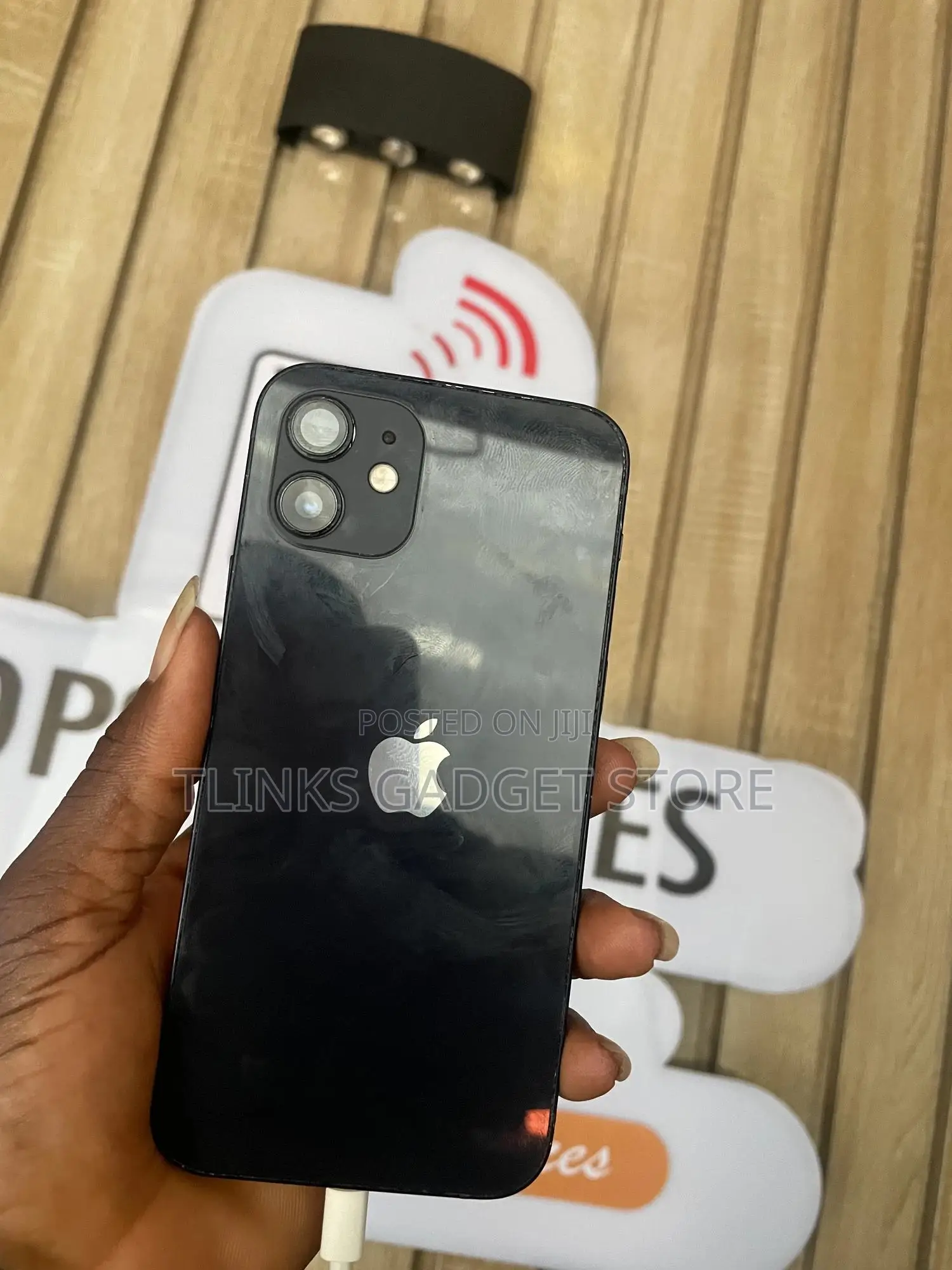 Apple iPhone 12 64 GB Black