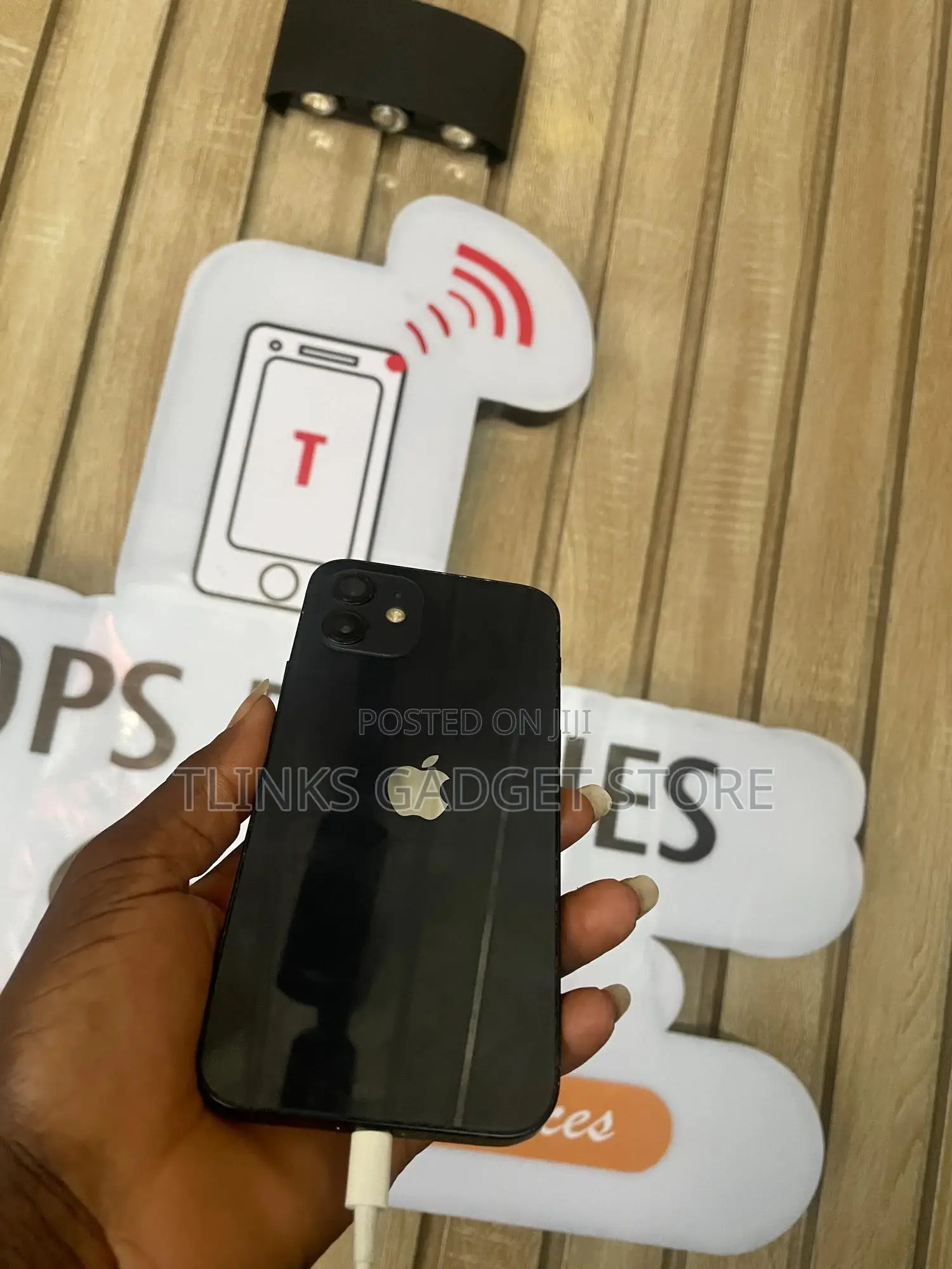 Apple iPhone 12 64 GB Black