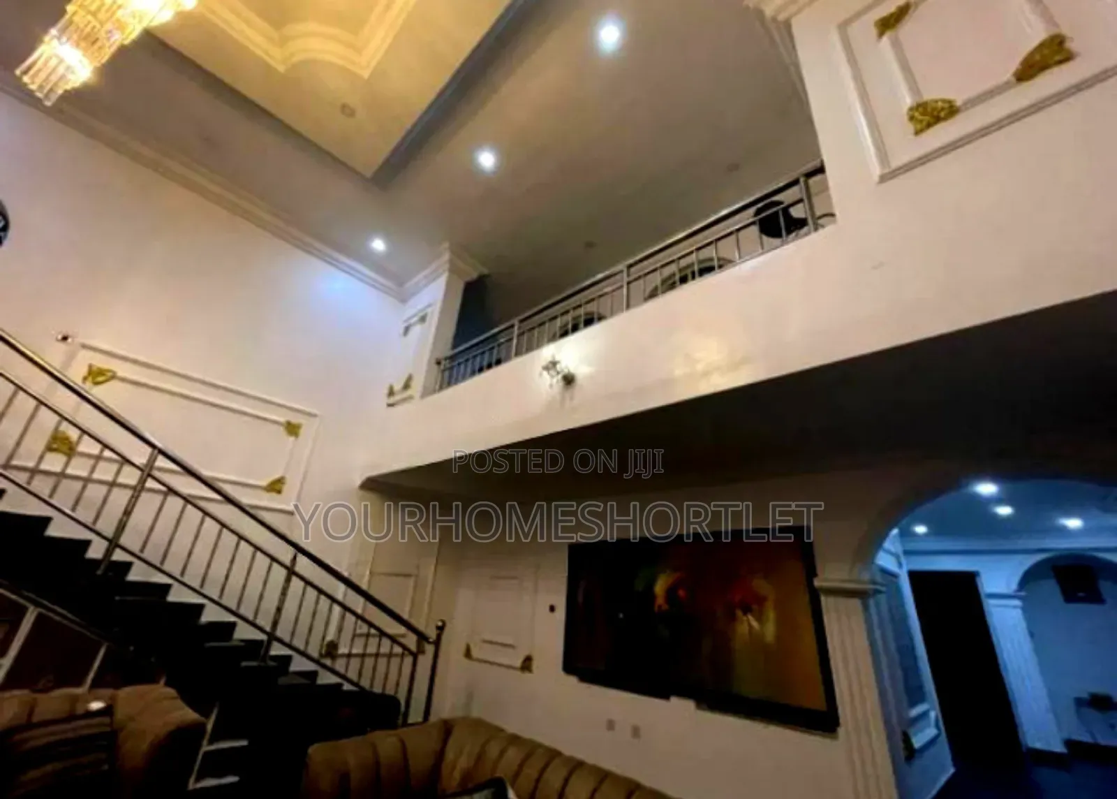 8 Bedrooms Duplex Allows Day Time Party With Dj