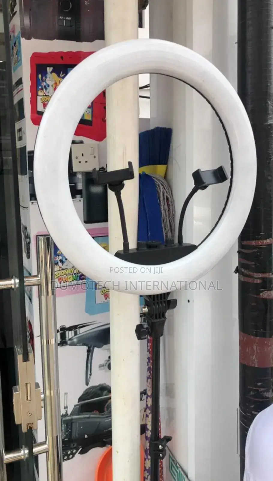 Ring Light 22 Inches + 3 Holders + Battery Space