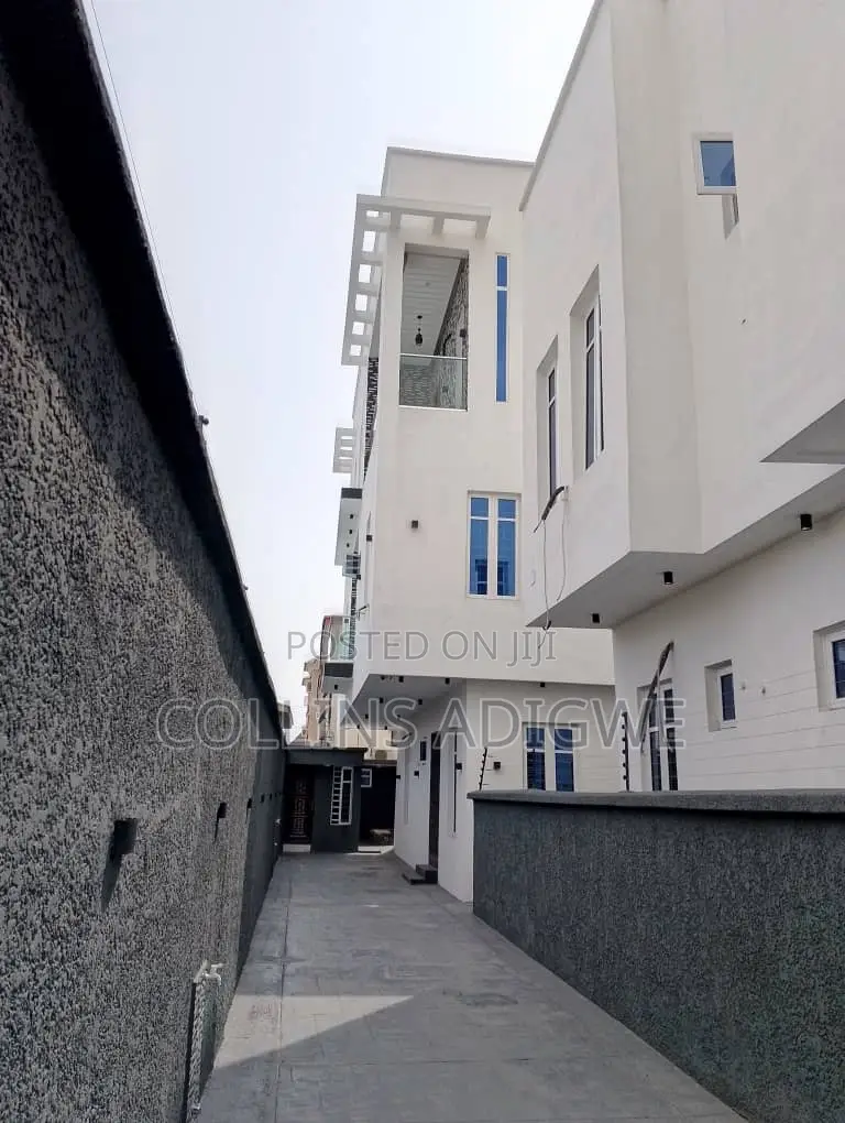 5bdrm Duplex in Agungi/Osapa for sale