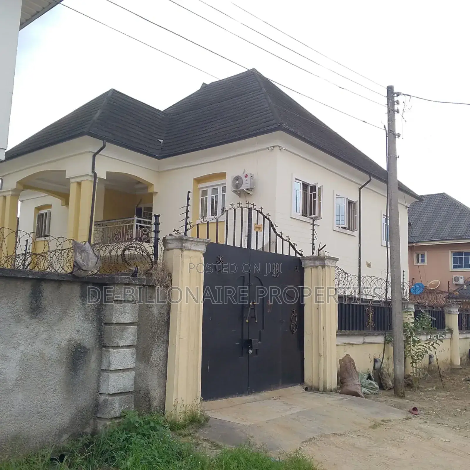 5bdrm Duplex in Imo Housing Estate, Owerri for sale