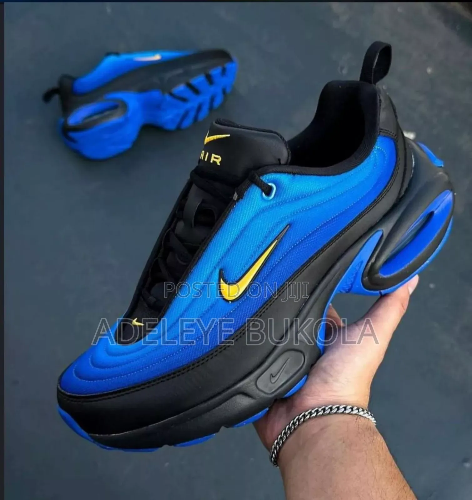 Nike Sneakers