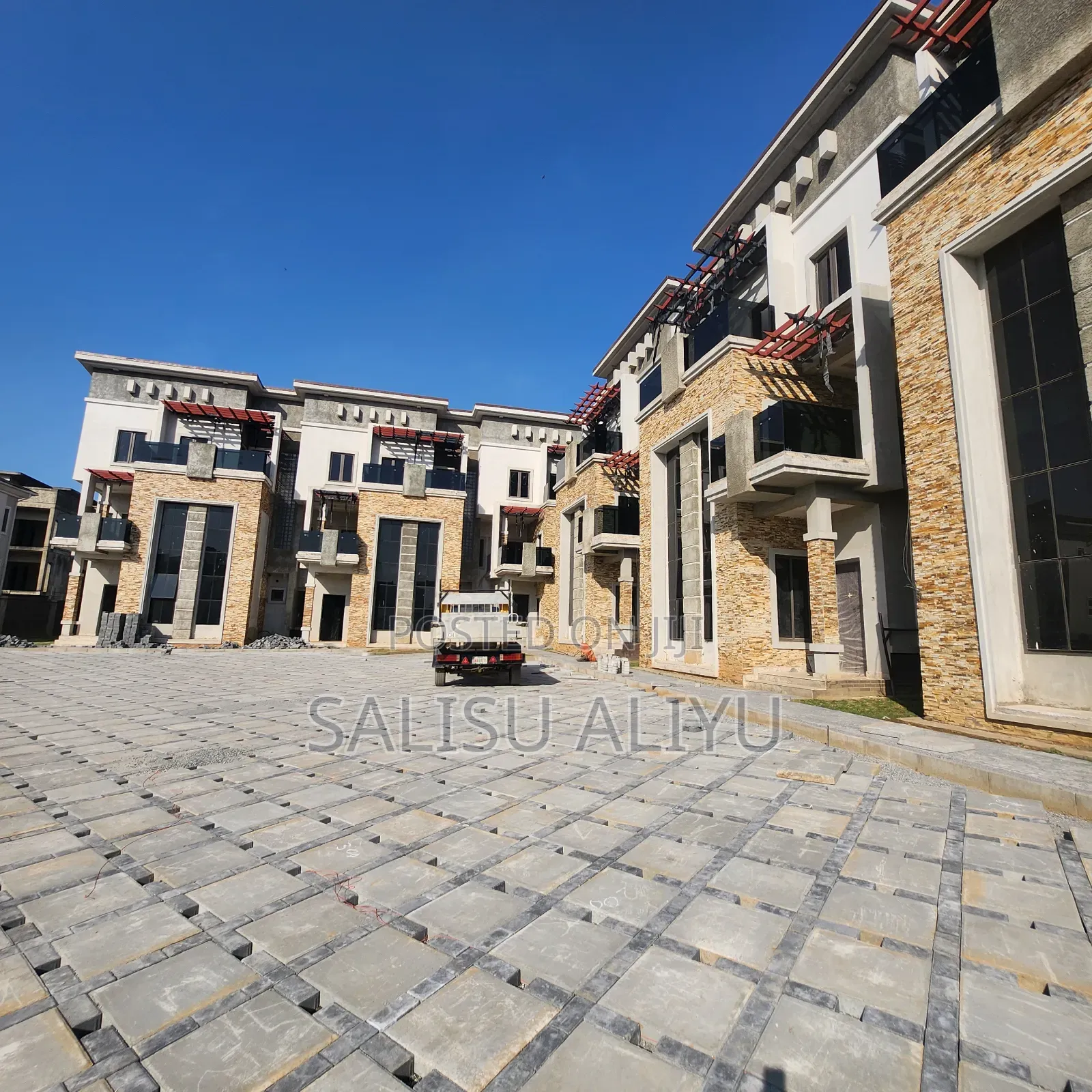 5bdrm Townhouse/Terrace in Jahi Gilmore. for sale