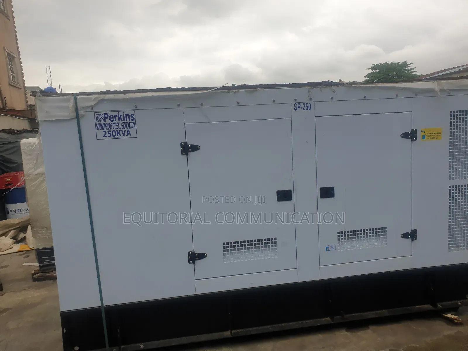 Heavy Duty Perkins 250kva Soundproof Generator