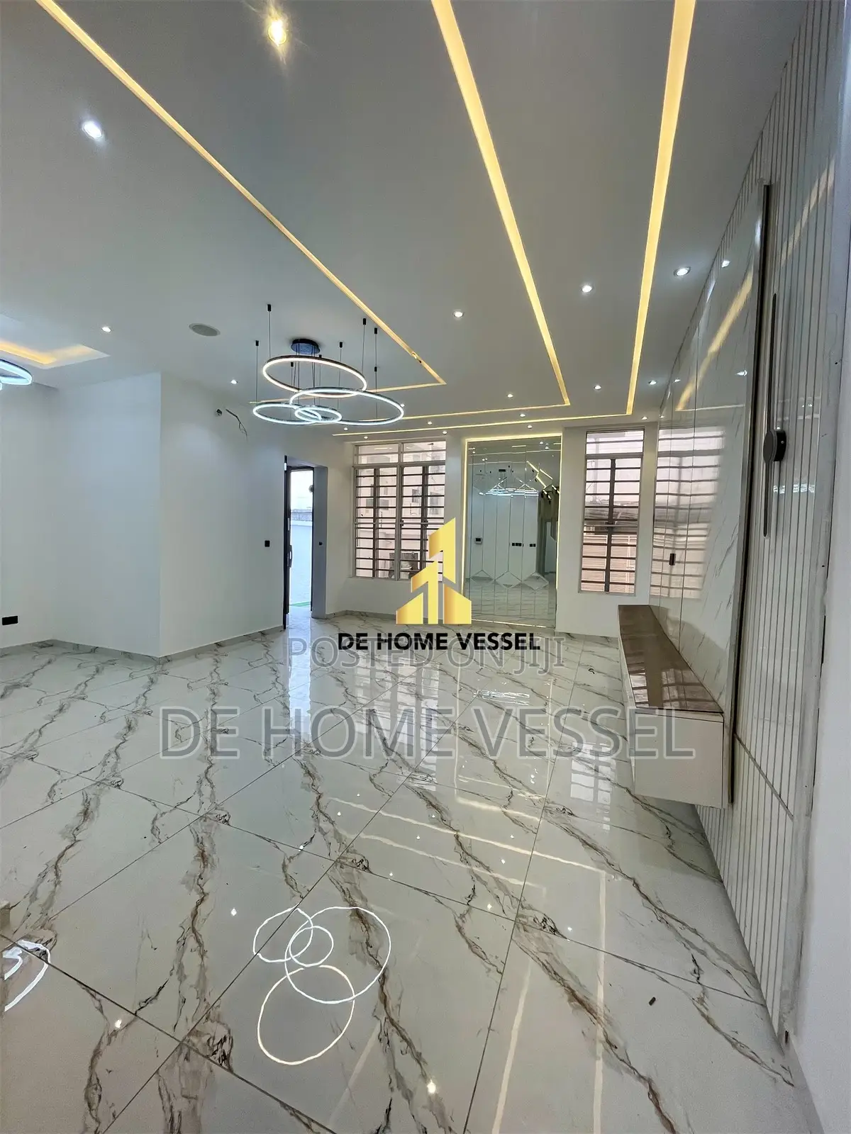 5bdrm Duplex in Ologolo for sale
