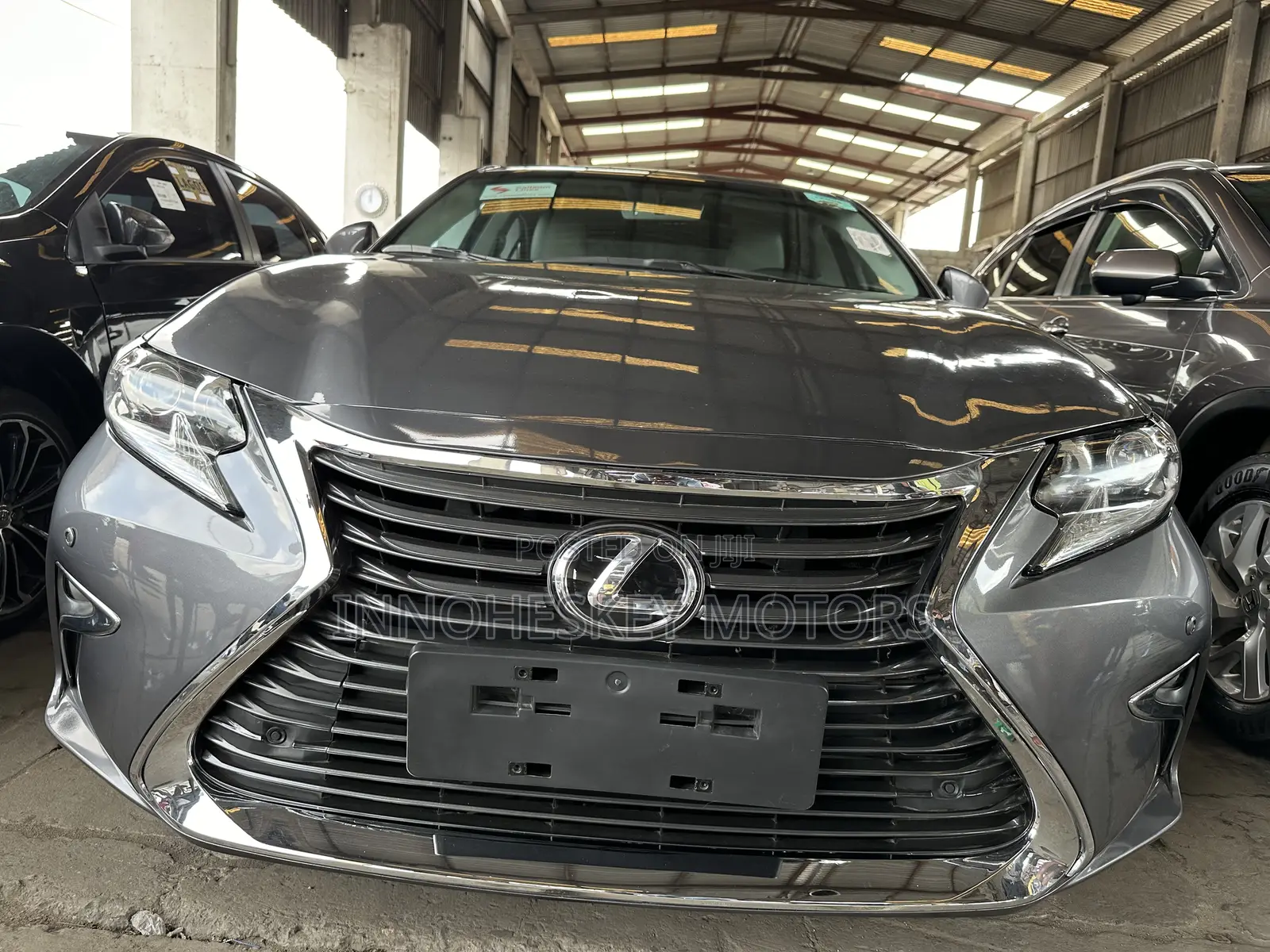 Lexus ES 350 FWD 2016 Gray