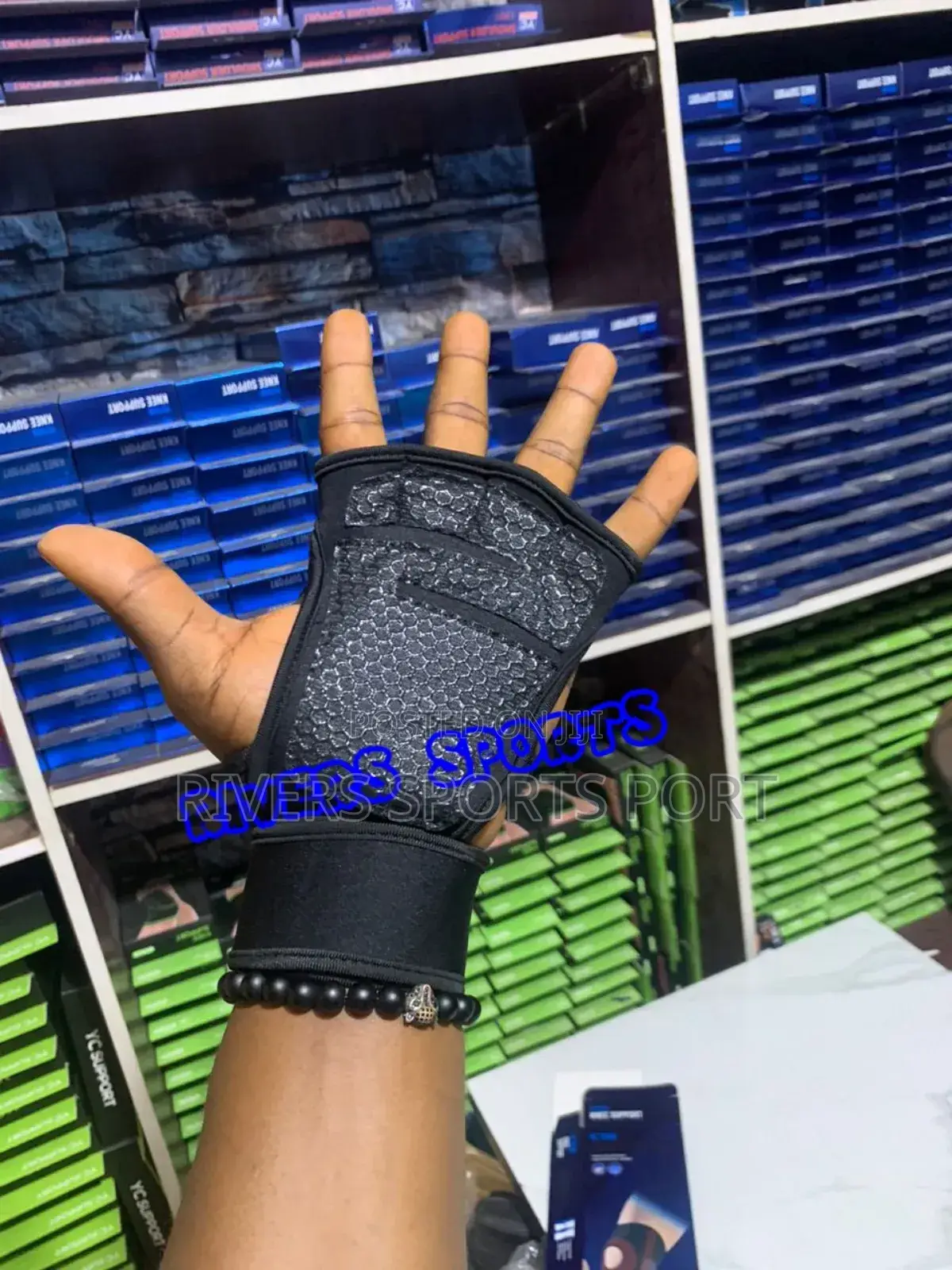 Non-Slip Gym / Weight Lifting Gloves. Palm Protector Gloves