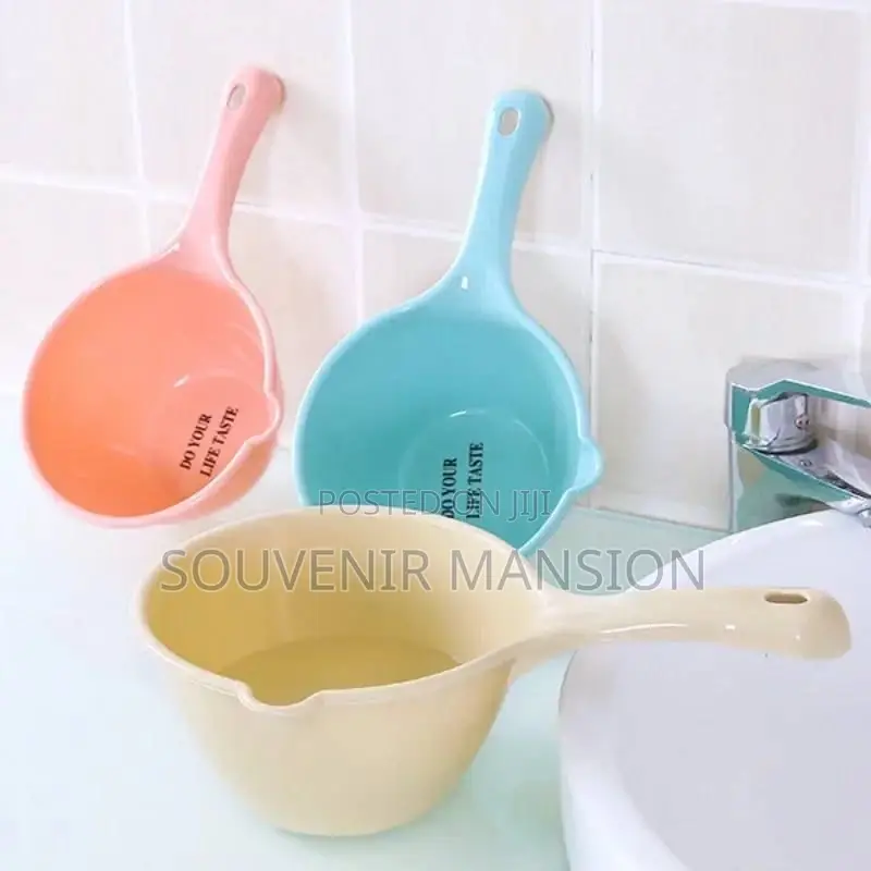 Plastic Water Scoop