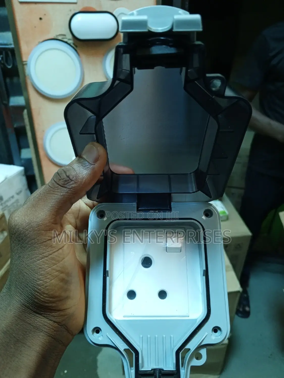 15A Weatherproof Socket