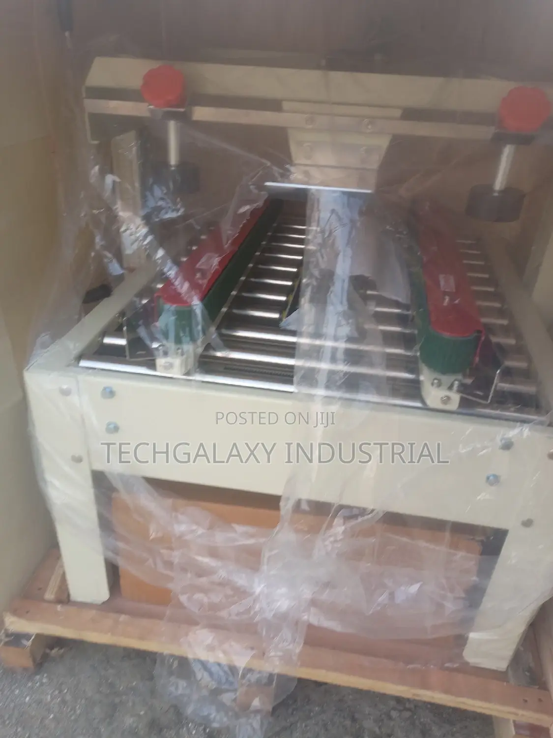 Carton Sealing Machine