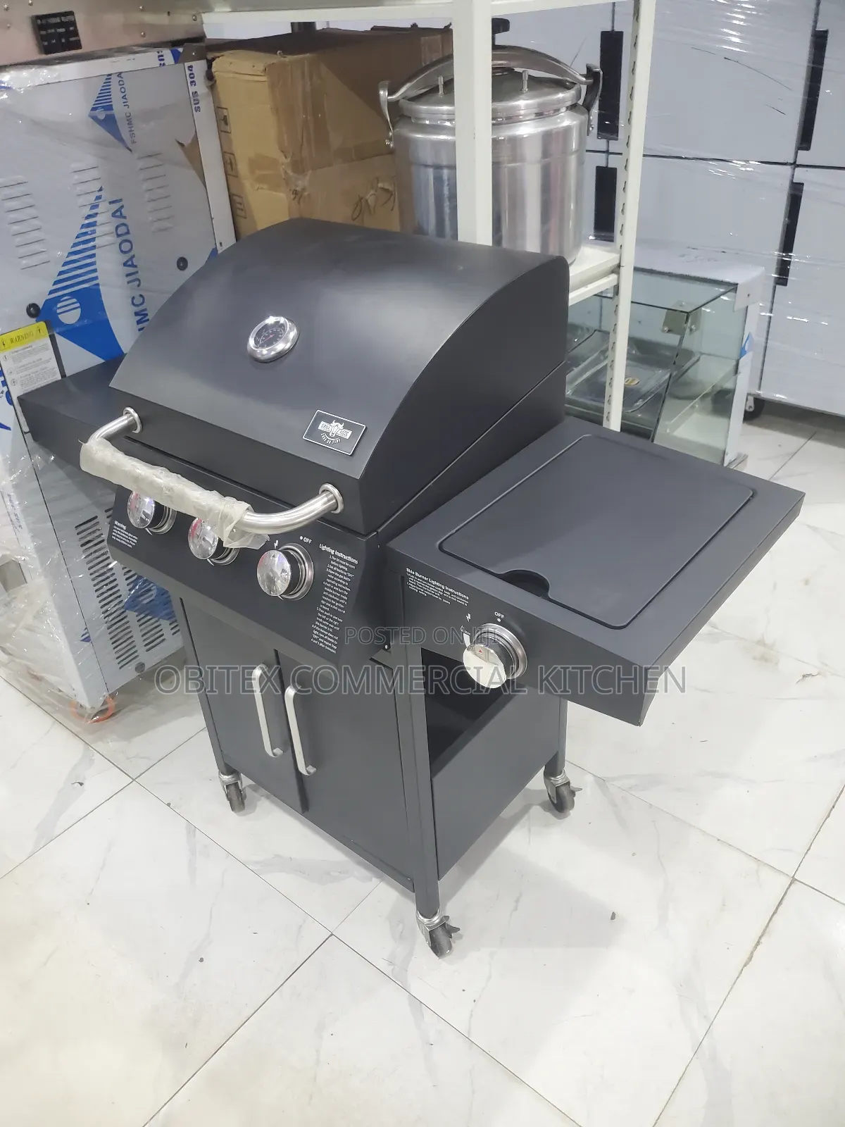 Commercial 3burners Gas Barbecue Grill Is Available for Sale