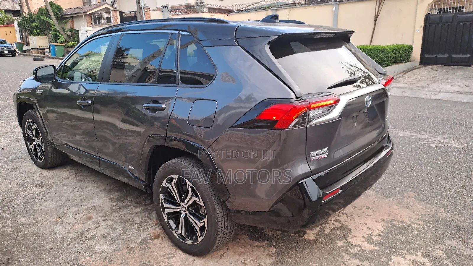 Toyota RAV4 2023 Gray