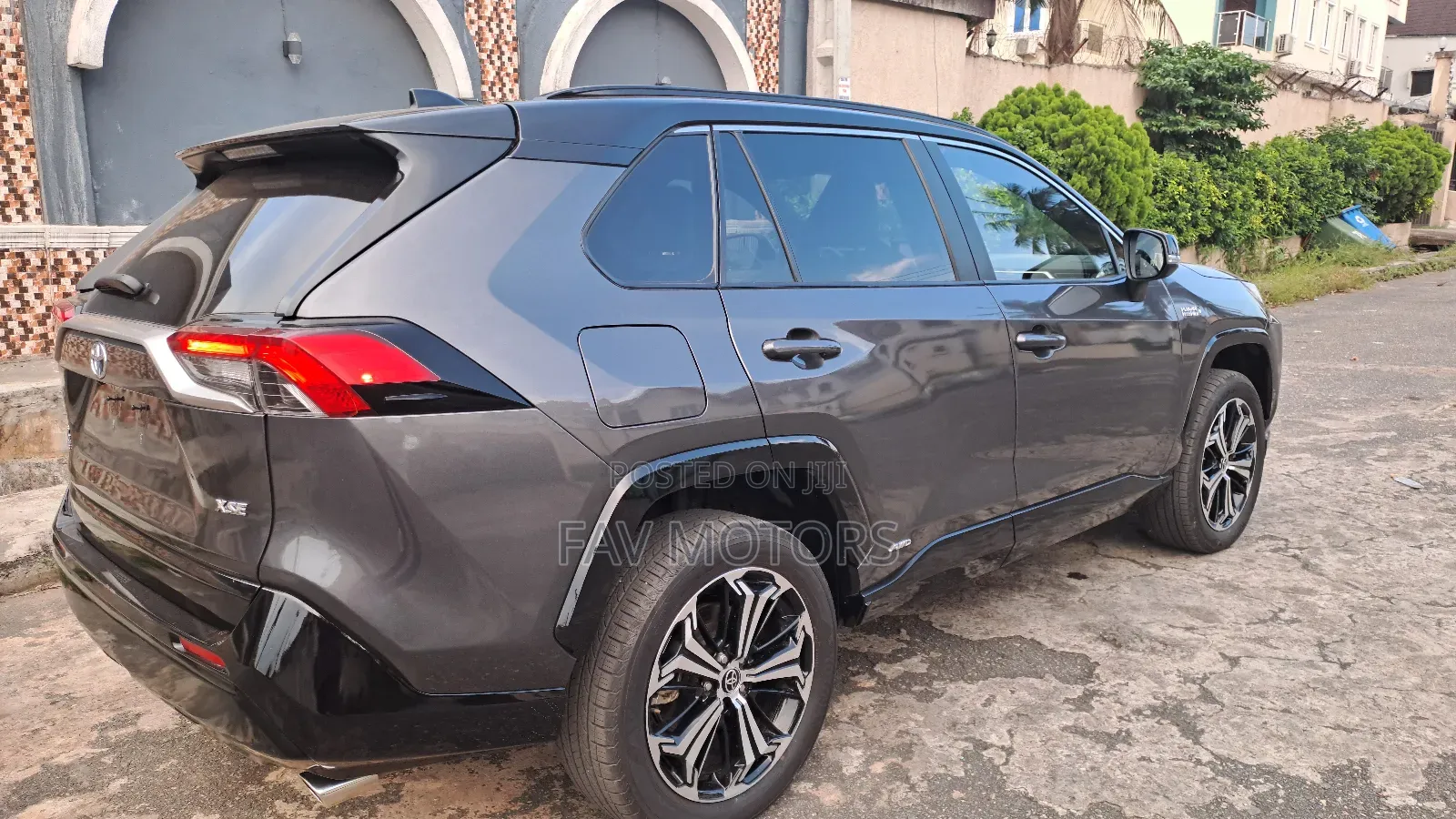 Toyota RAV4 2023 Gray