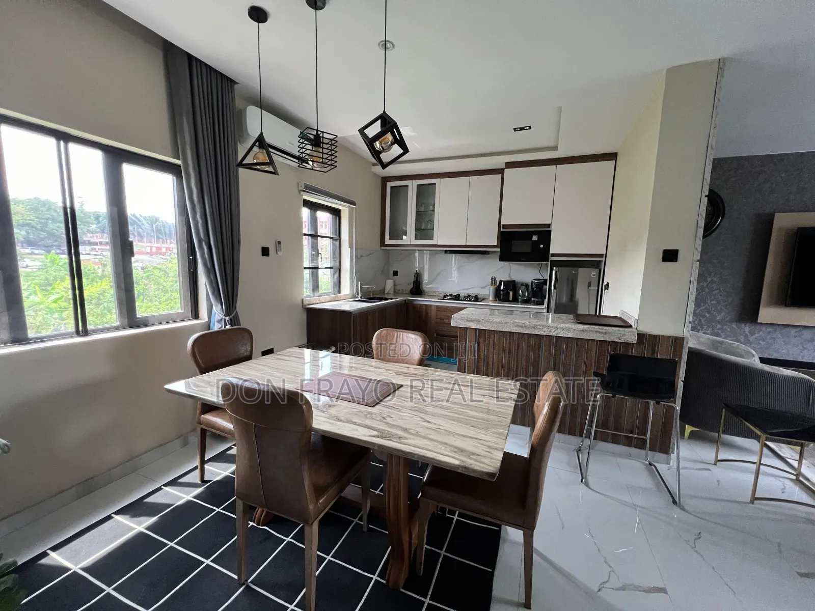 1 Bed Parlor Short Let in Ikolaba Estate Agodi Gra Area