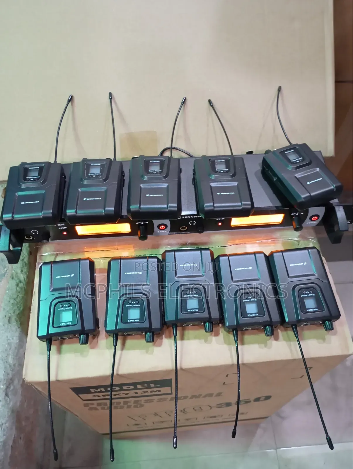 Sennheiser Professional 10 Piece Wireless In-ear Monitor.