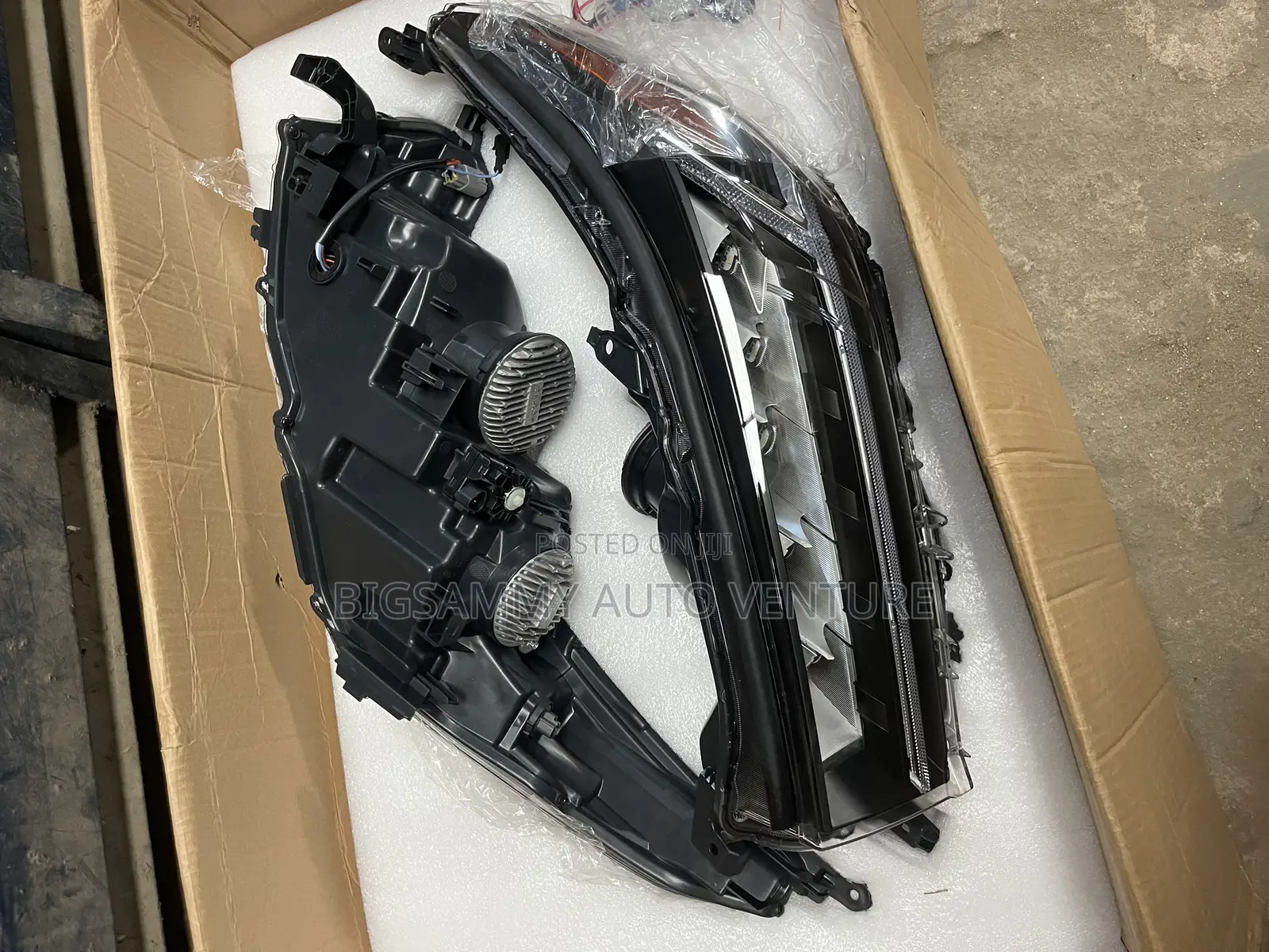 Highlander 2017 / 2018 Four / 4 Torch / Bulb Headlight